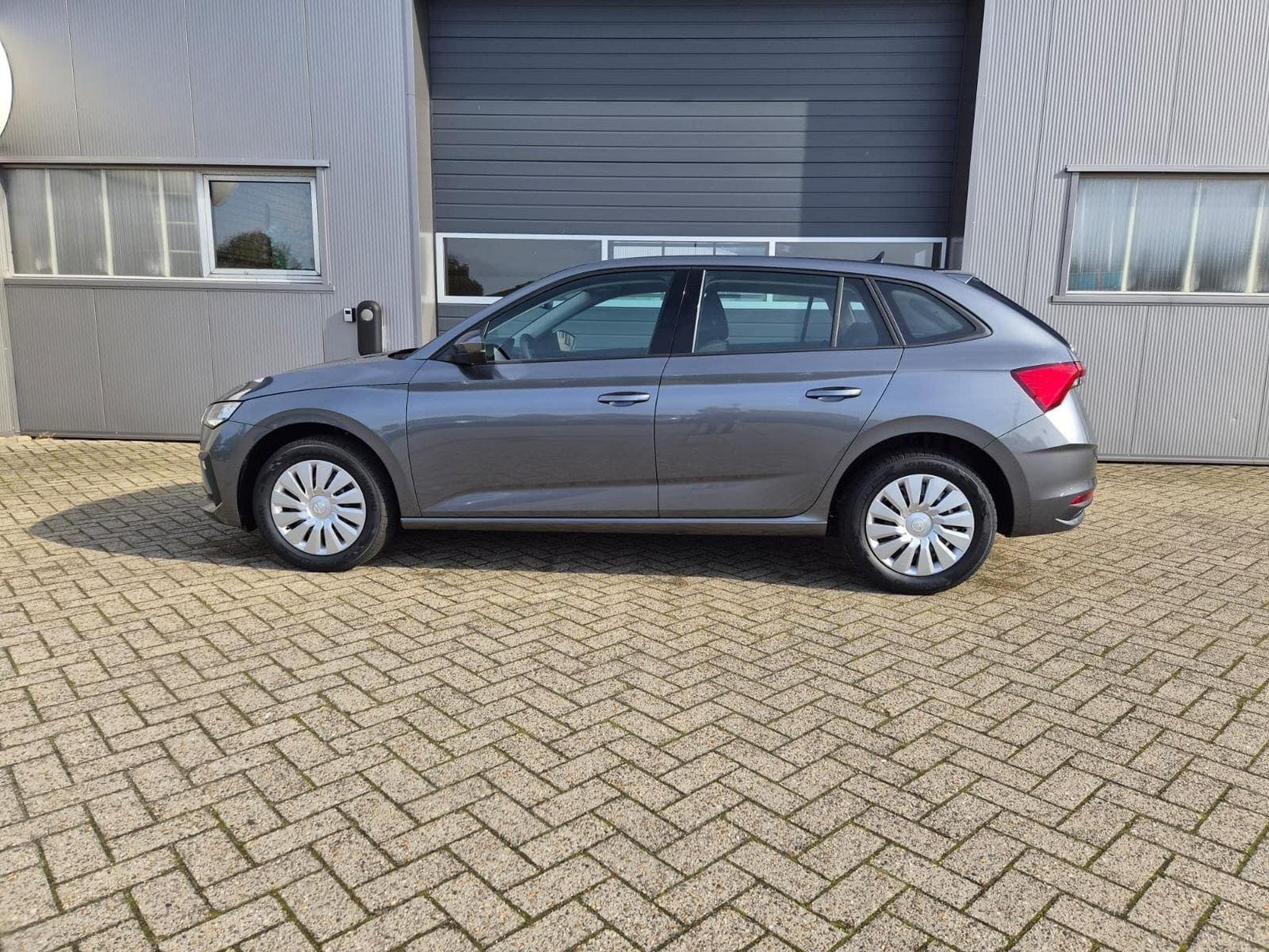 Skoda Scala 1.0 TSI 115PS (2026) - Foto 2