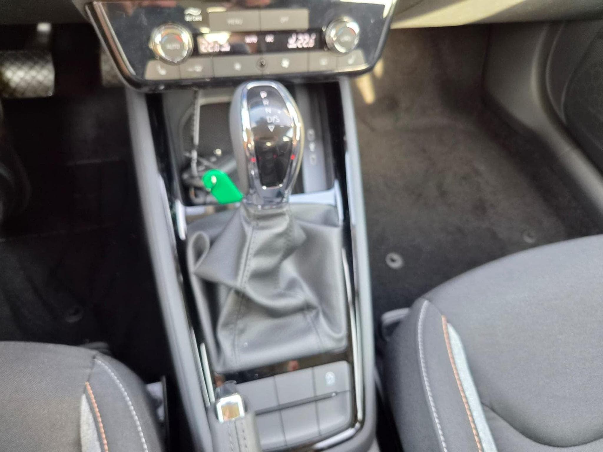 Skoda Scala 1.0 TSI 115PS (2026) - Foto 24