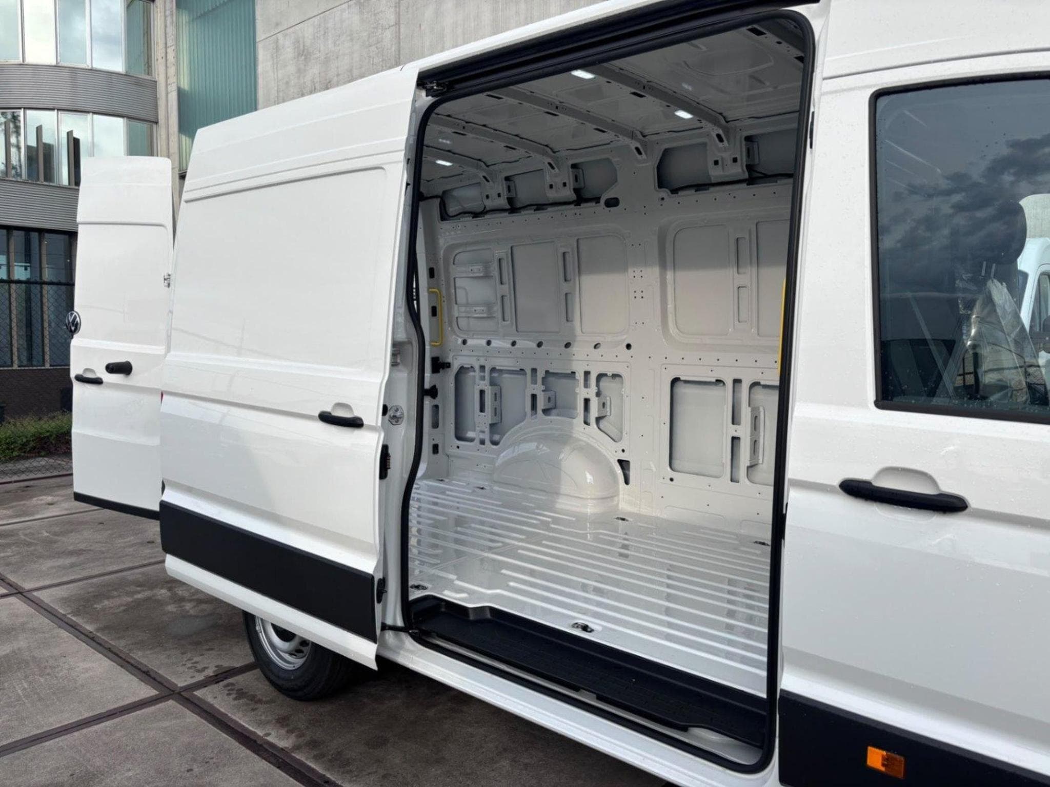 VW Crafter L3H3 30 (2026) - Foto 5