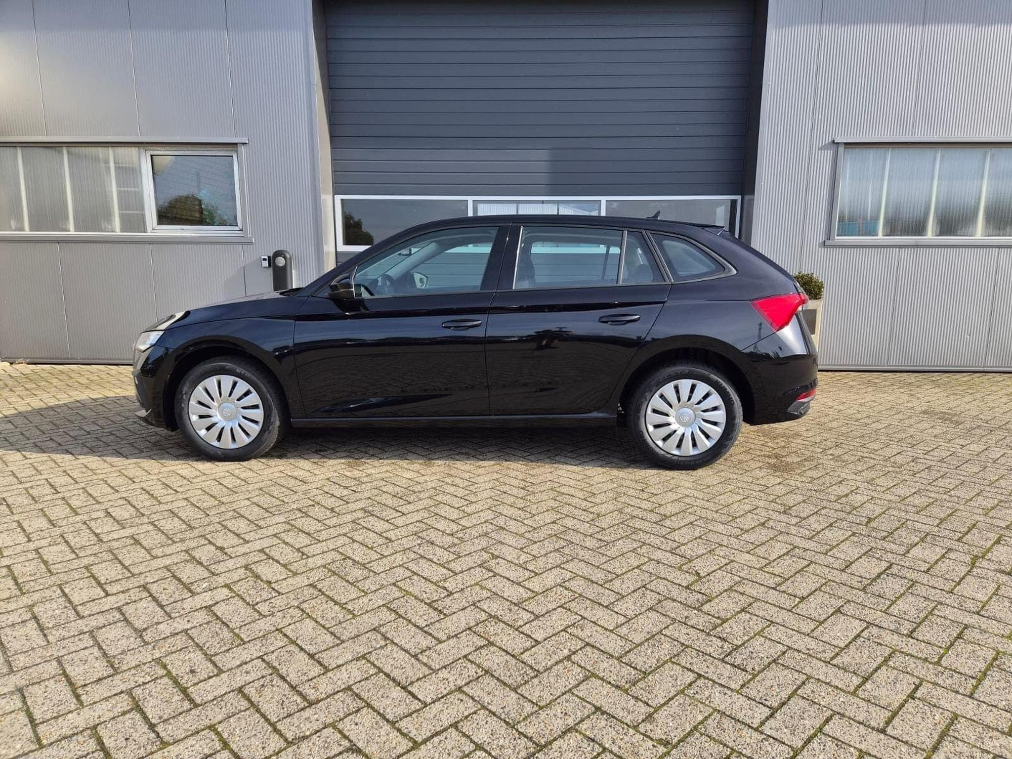 Skoda Scala 1.0 TSI 115PS (2026) - Foto 2