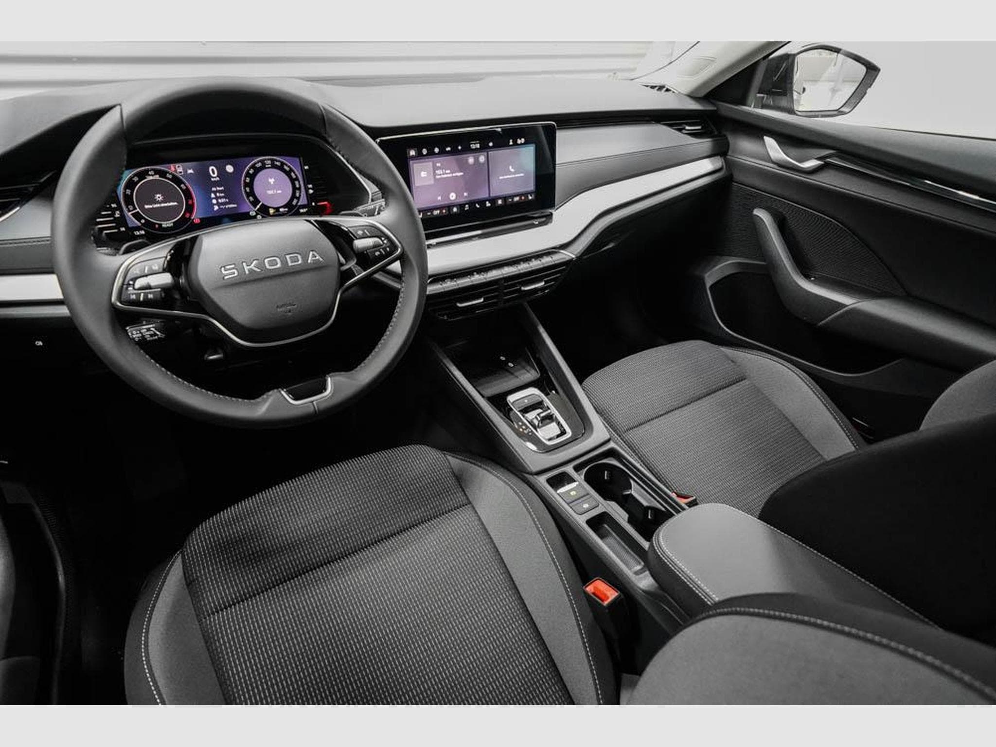 Skoda Octavia Kombi 1,5 TSI (2026) - Foto 7