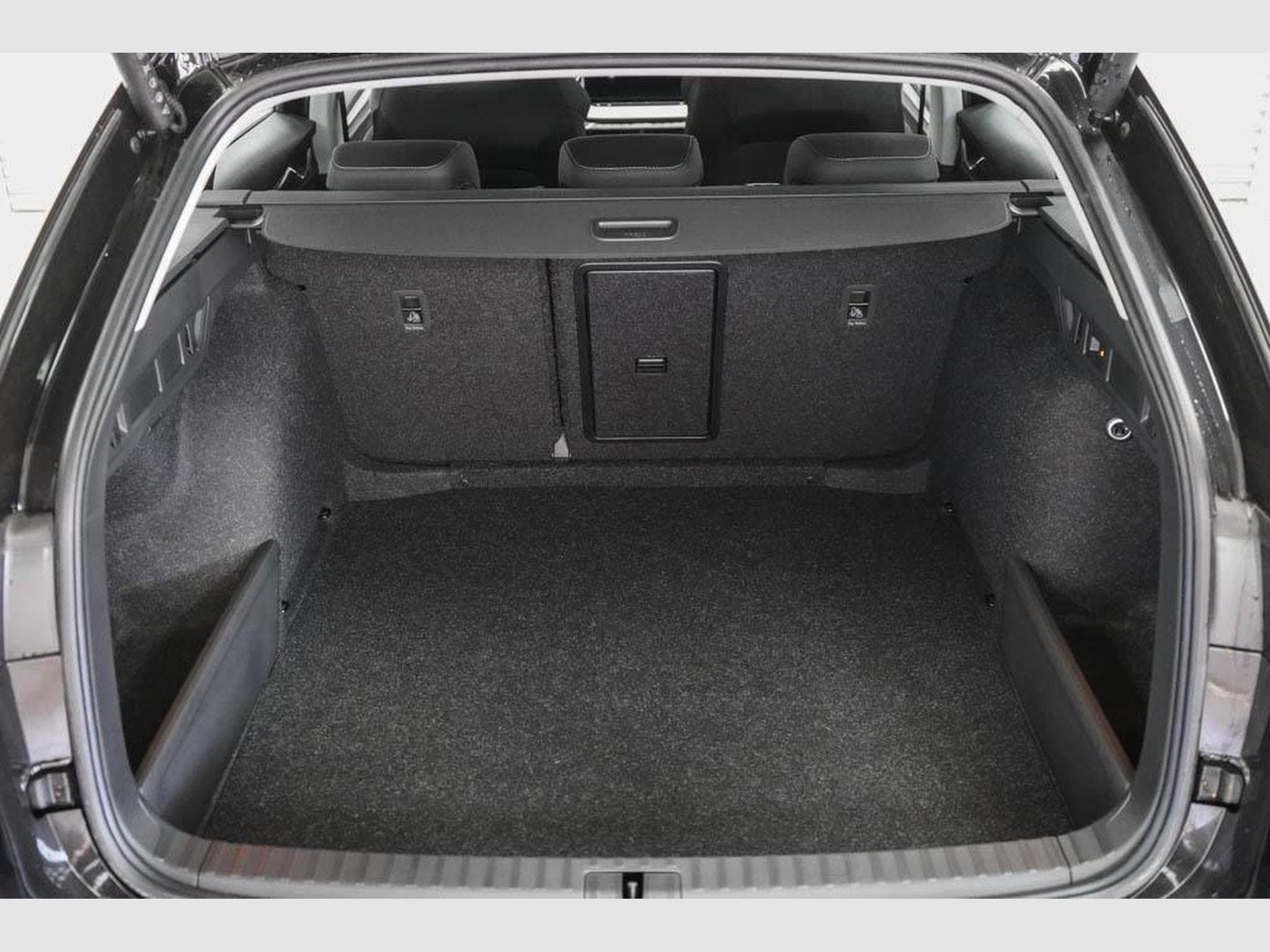 Skoda Octavia Kombi 1,5 TSI (2026) - Foto 18