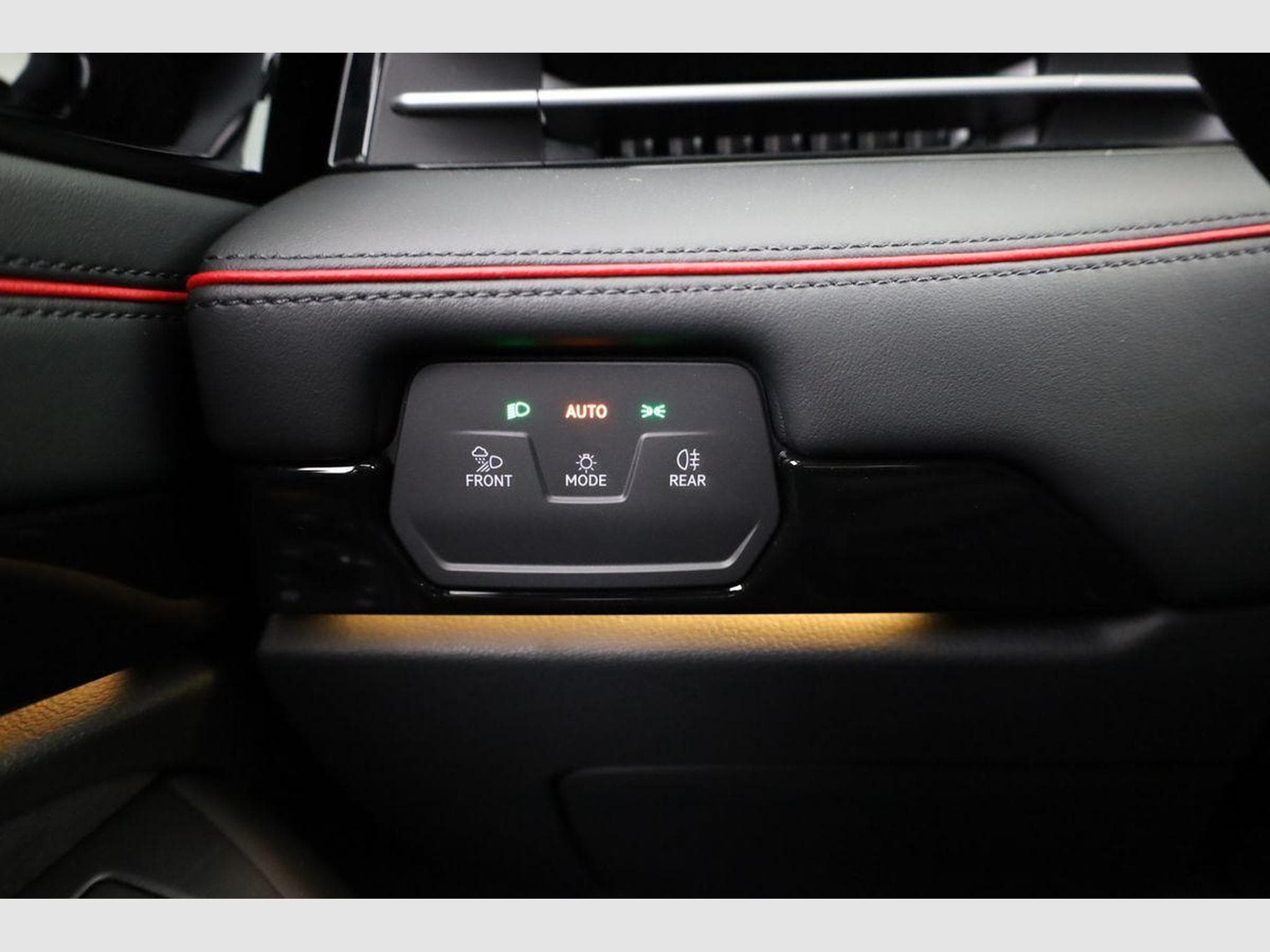 VW ID.7 GTX 250 kW 4Motion (2026) - Foto 9