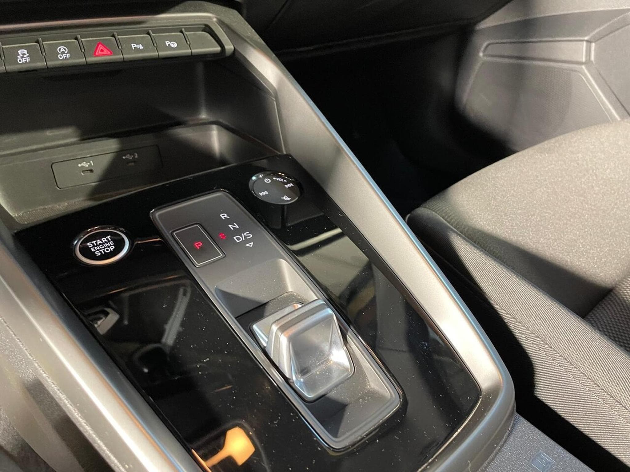 Audi A3 SPORTBACK 30 TFSI 110 STRONIC S-LINE VIRTUAL COCKPIT (2022) - Photo 7