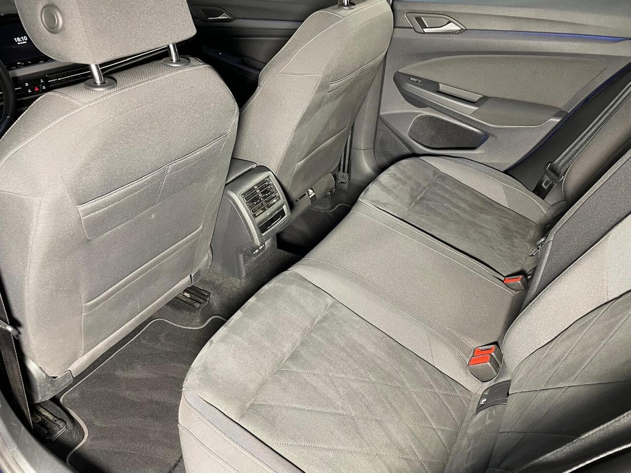 VW Golf VIII 1.4 E-HYBRID 204 CV STYLE VIRTUAL COCKPIT (2022) - Photo 12