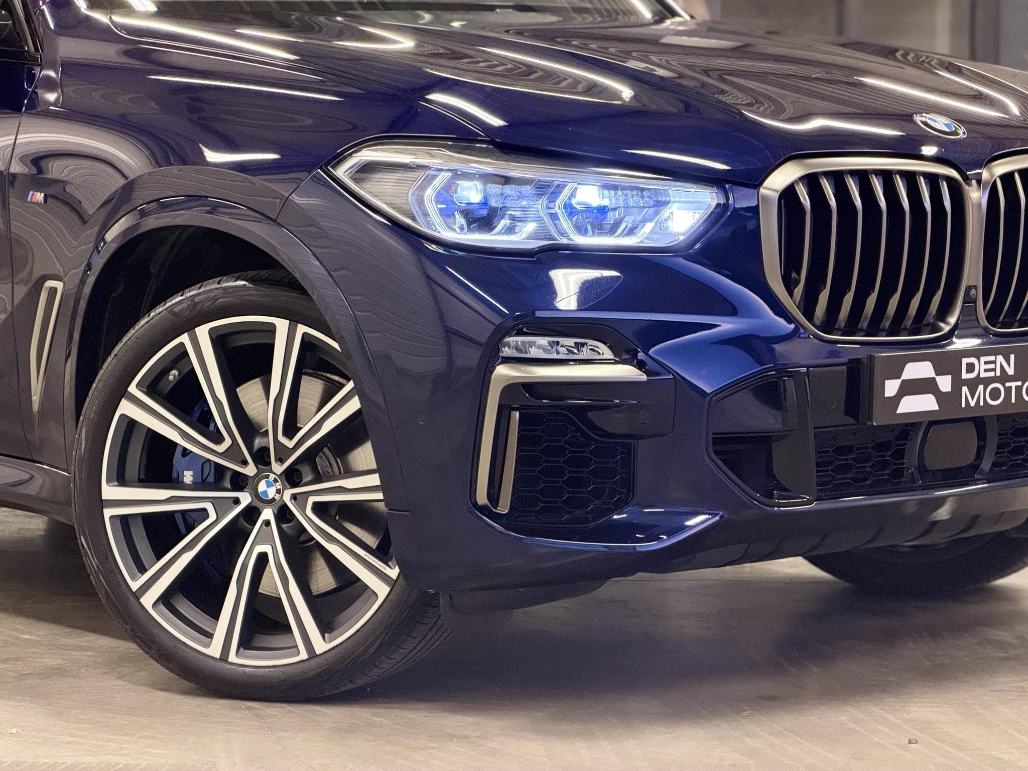 BMW X5 M50 i M50i 530ch / 1ère Main / TVA Récup / 30 330€ d'options / Nig (2019) - Photo 2