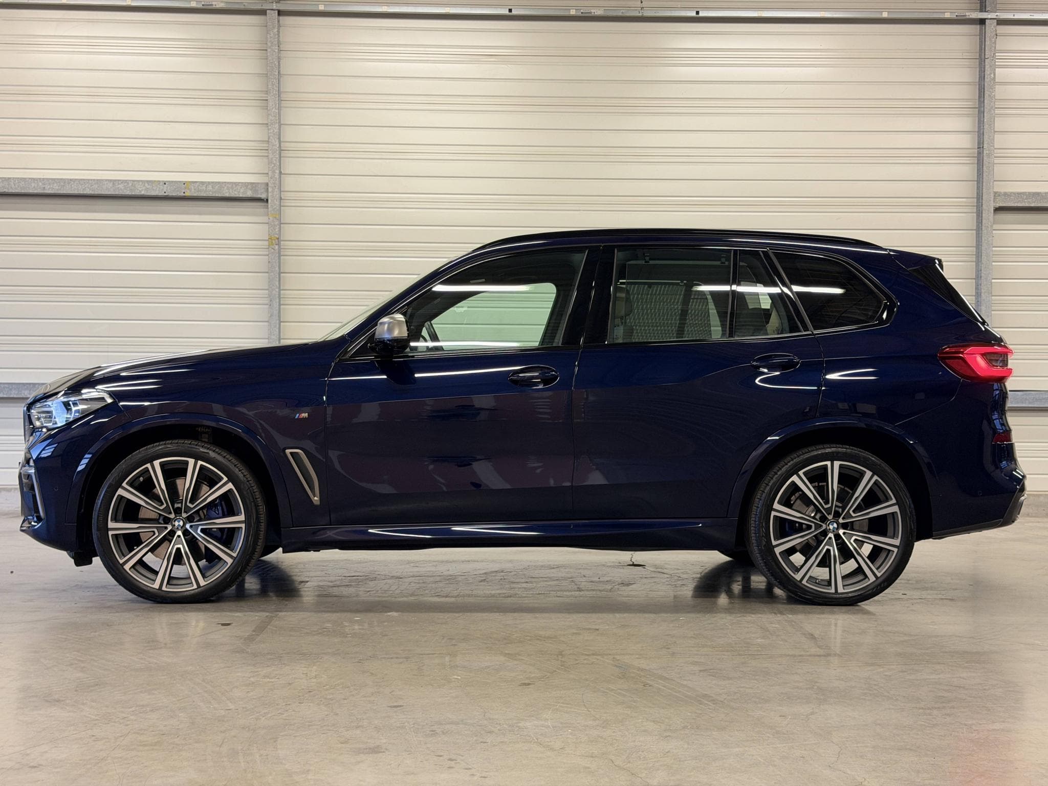 BMW X5 M50 i M50i 530ch / 1ère Main / TVA Récup / 30 330€ d'options / Nig (2019) - Photo 9