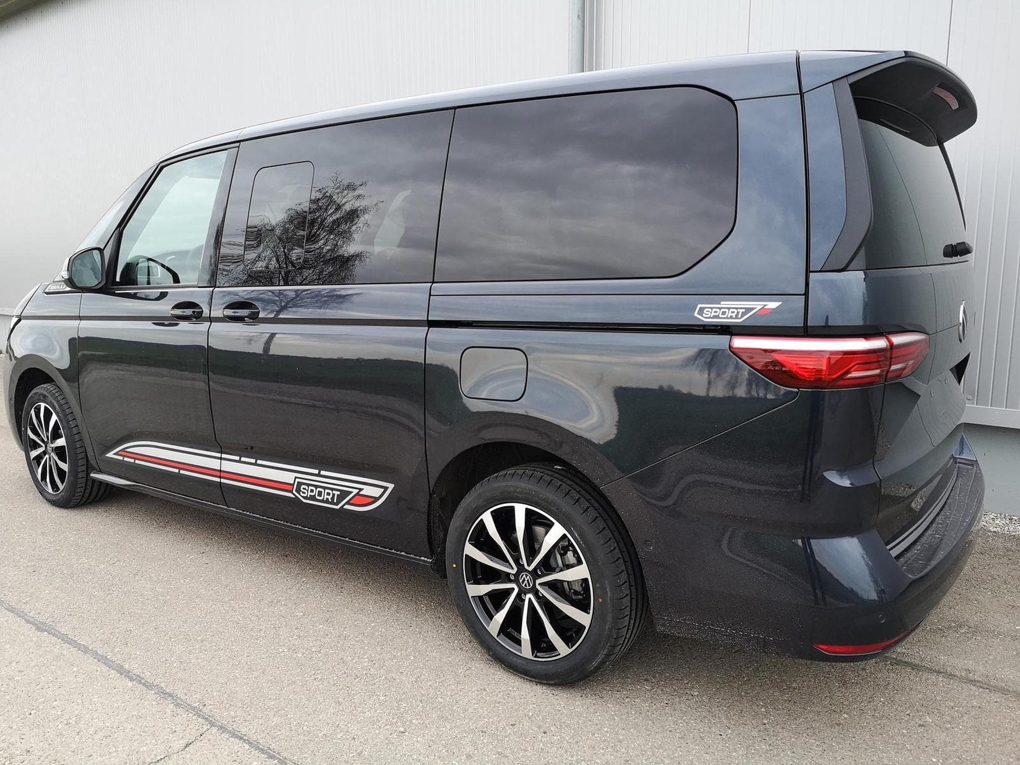 VW T7 Sport Edition (2026) - Foto 2