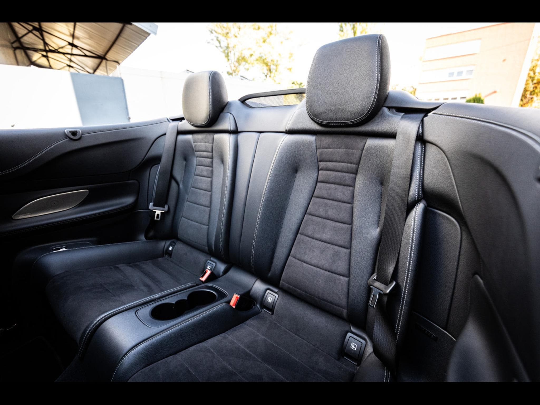 Mercedes E 300 CABRIOLET AMG-LINE - HIGH-TECH-SILBER METALLIC (2023) - Photo 12