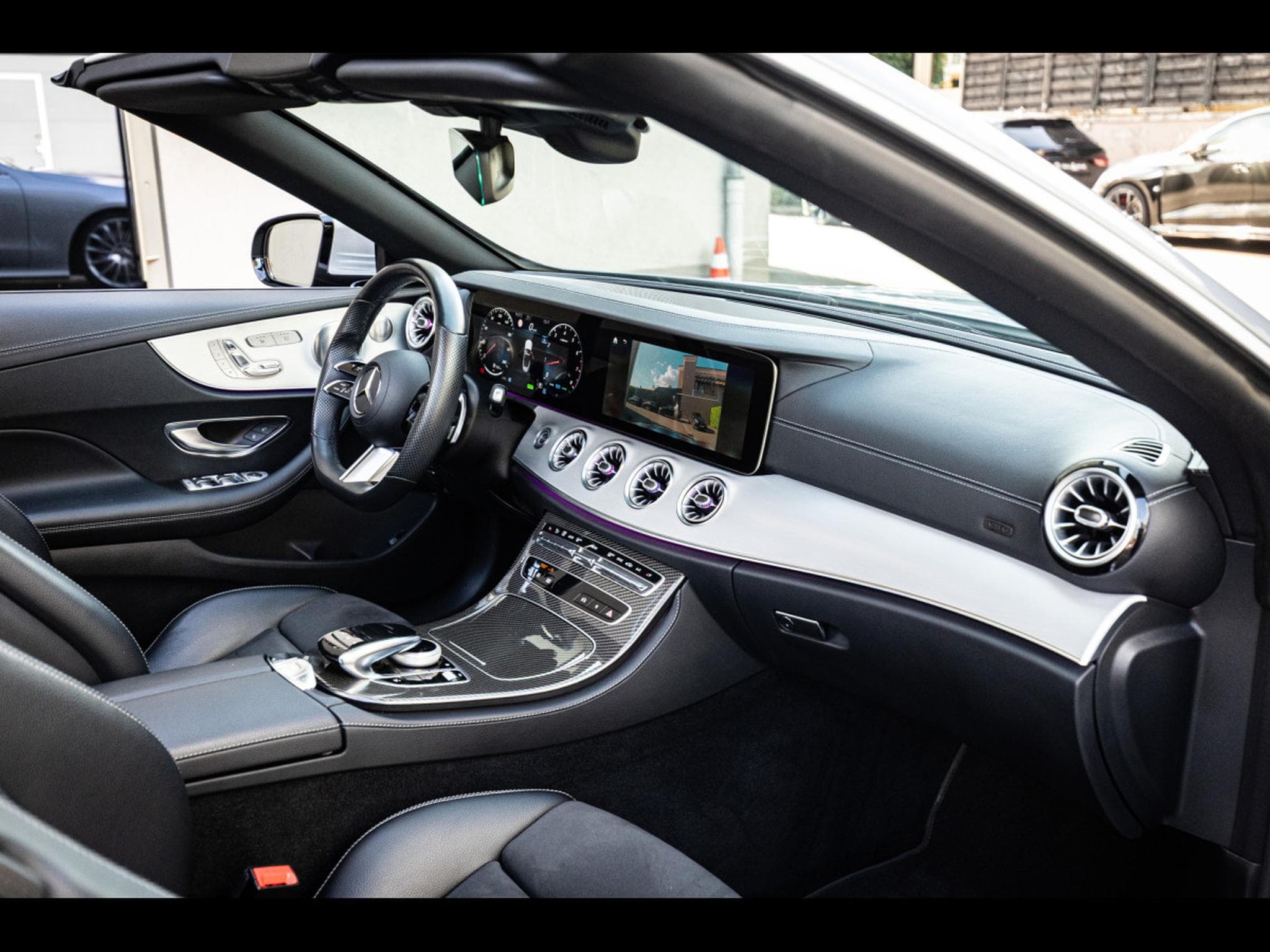 Mercedes E 300 CABRIOLET AMG-LINE - HIGH-TECH-SILBER METALLIC (2023) - Photo 16