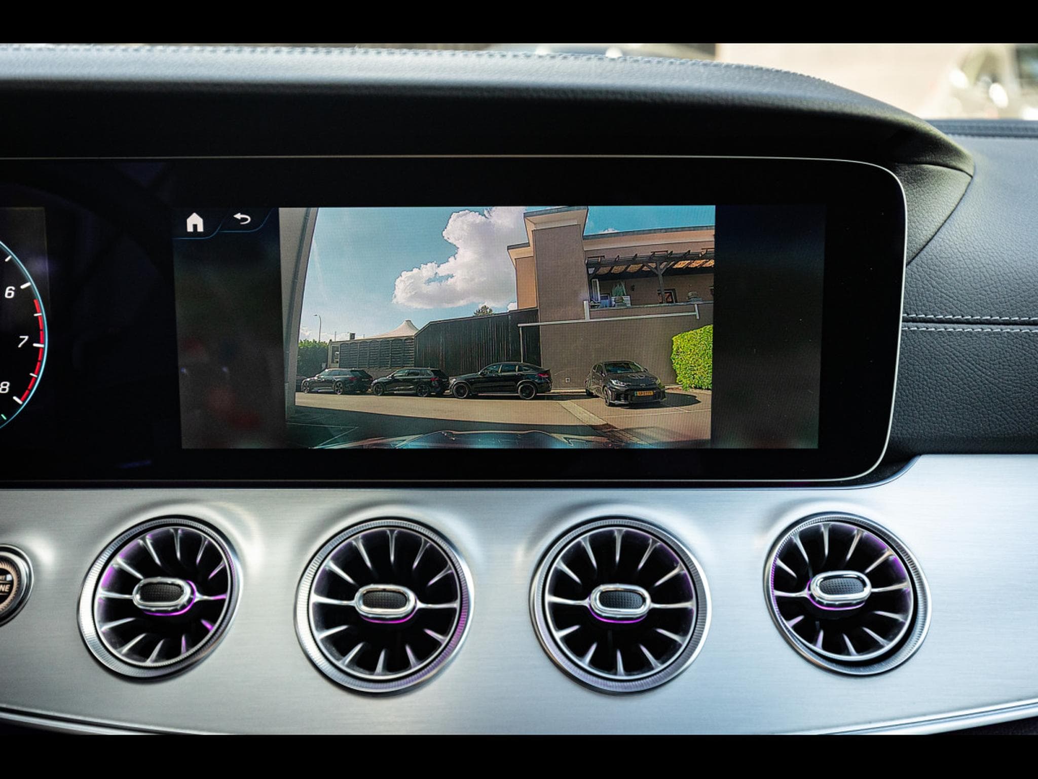 Mercedes E 300 CABRIOLET AMG-LINE - HIGH-TECH-SILBER METALLIC (2023) - Photo 21