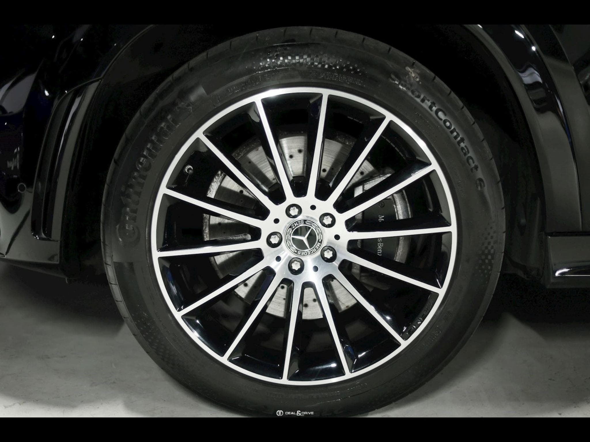 Mercedes GLE 400 D 4MATIC AMG-LINE - OBSIDIANSCHWARZ METALLIC (2020) - Photo 8