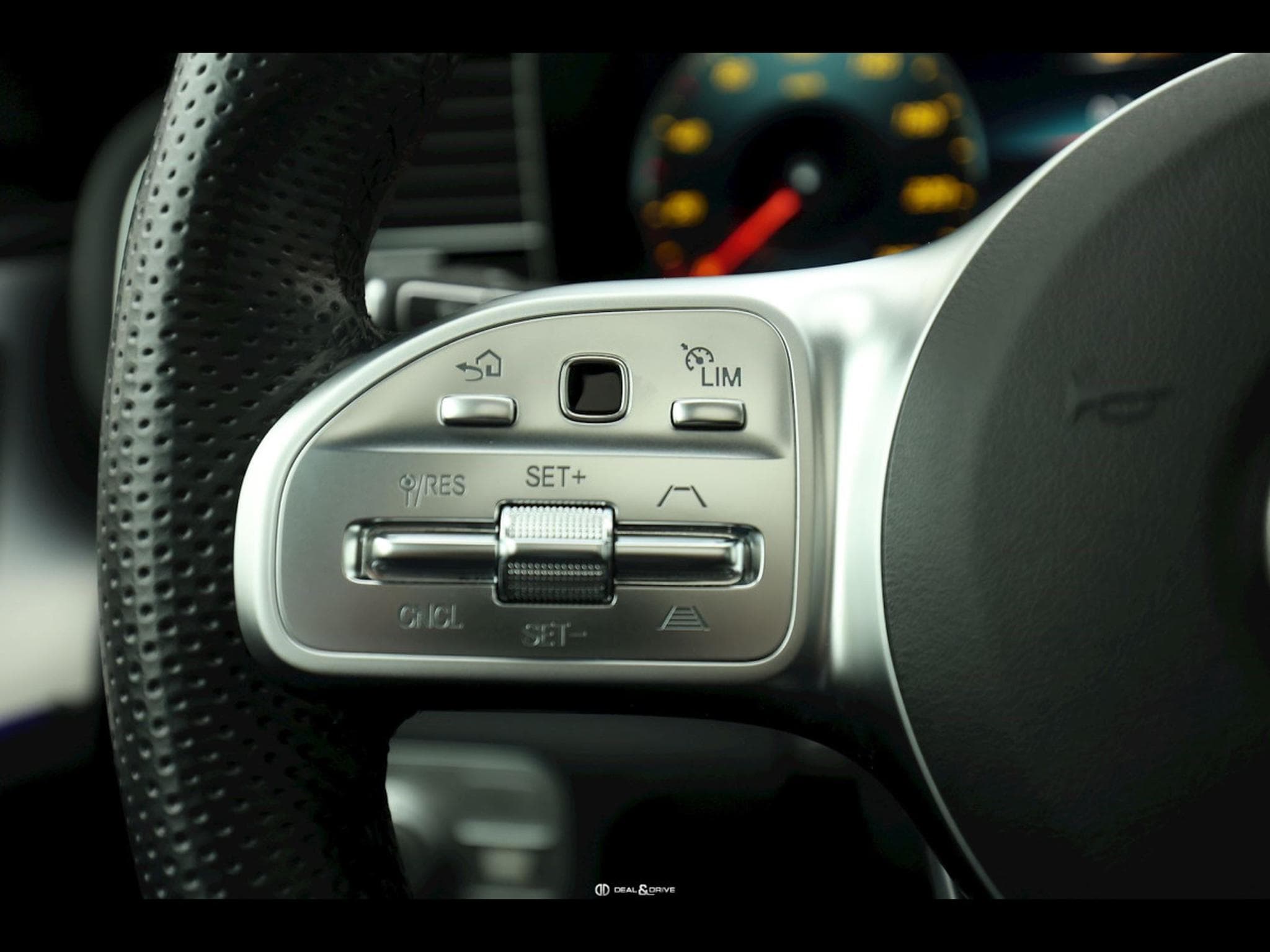 Mercedes GLE 400 D 4MATIC AMG-LINE - OBSIDIANSCHWARZ METALLIC (2020) - Photo 24