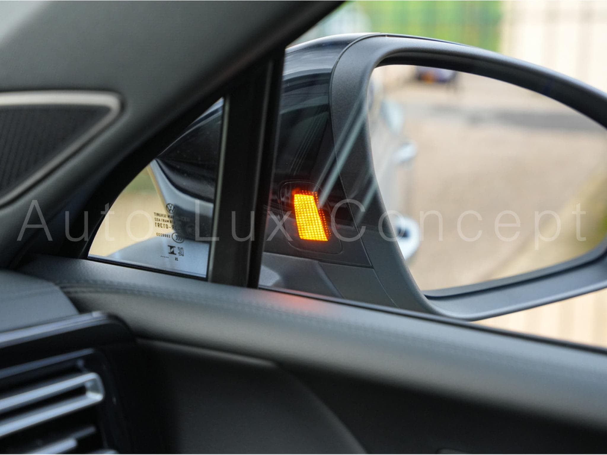 VW Tiguan R-Line 2.0 TDI 4MOTION 193 ch DSG 7 (2025) - Photo 21