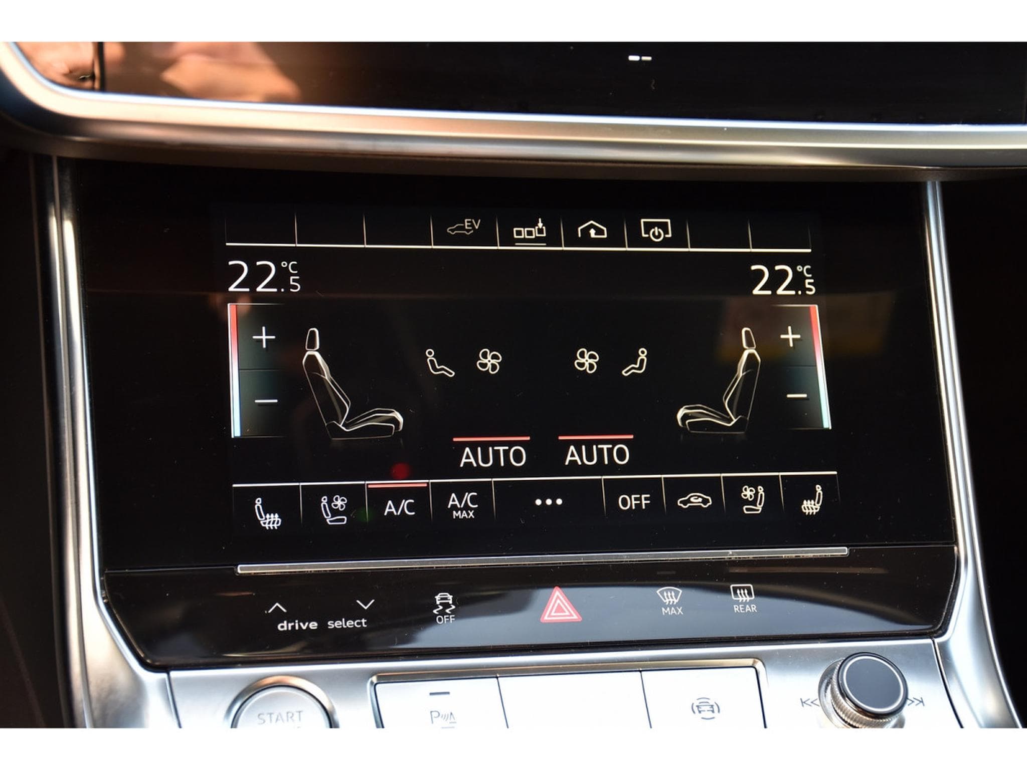 Audi A6 Avant 55 TFSIe Quattro S-Line S-Tronic PANO NAPPA MEMO FULL (2020) - Photo 16