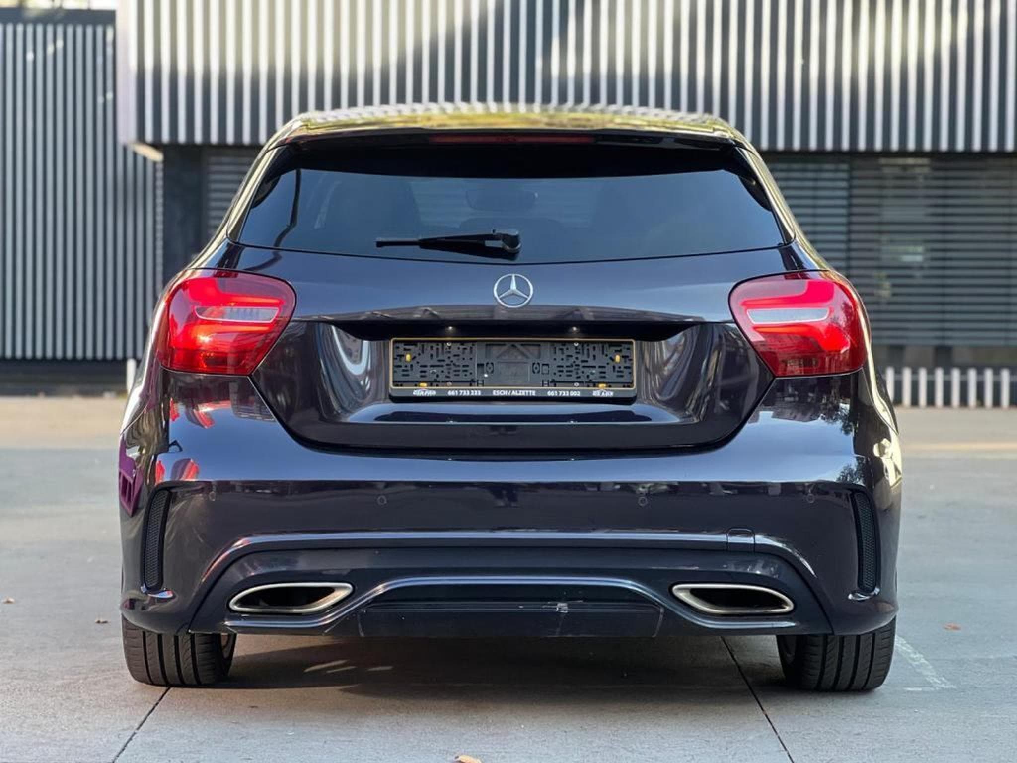 Mercedes A 200 Amg Line / Automatique / Alcantara / Essence / (2016) - Photo 6