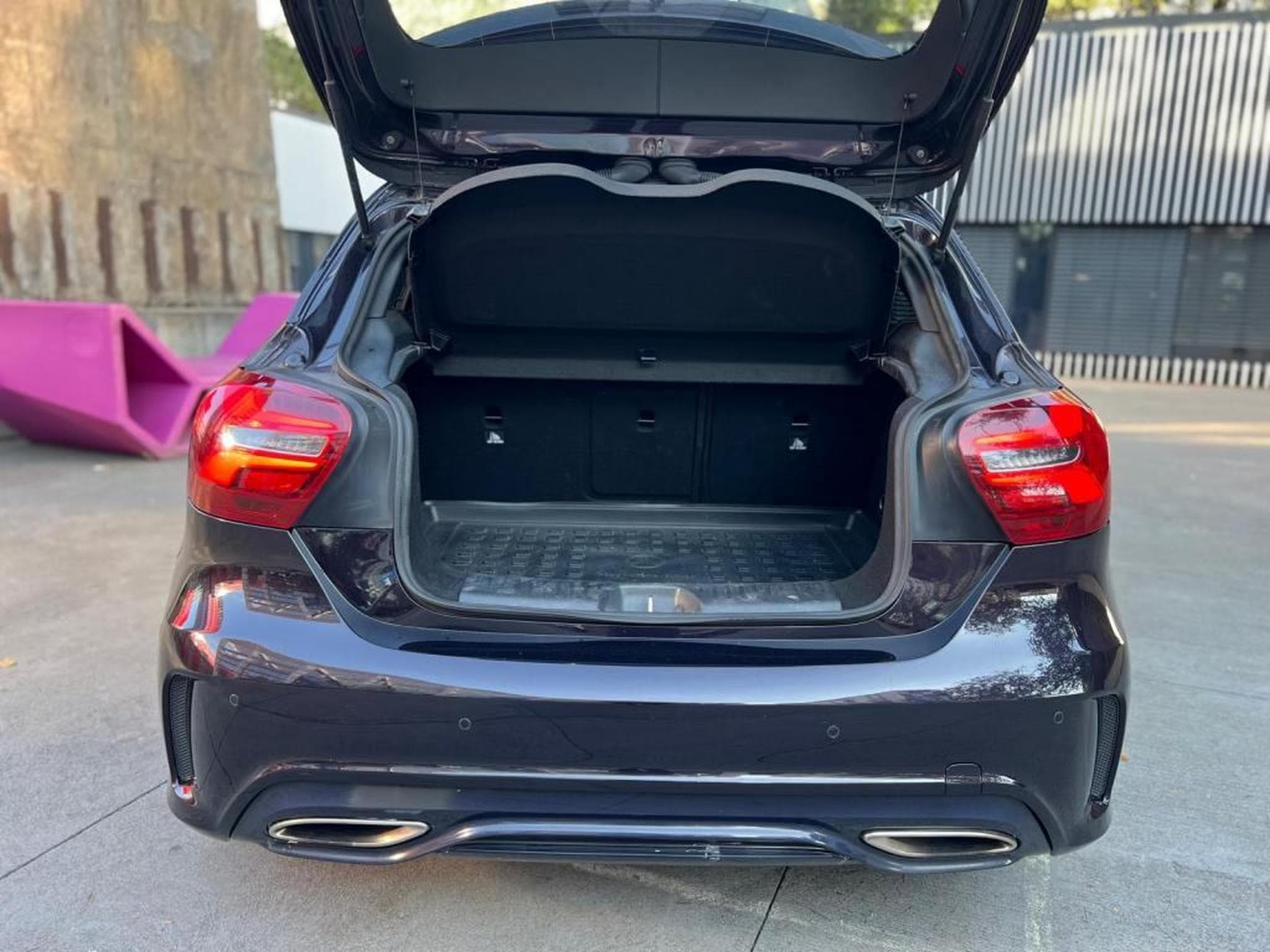 Mercedes A 200 Amg Line / Automatique / Alcantara / Essence / (2016) - Photo 8