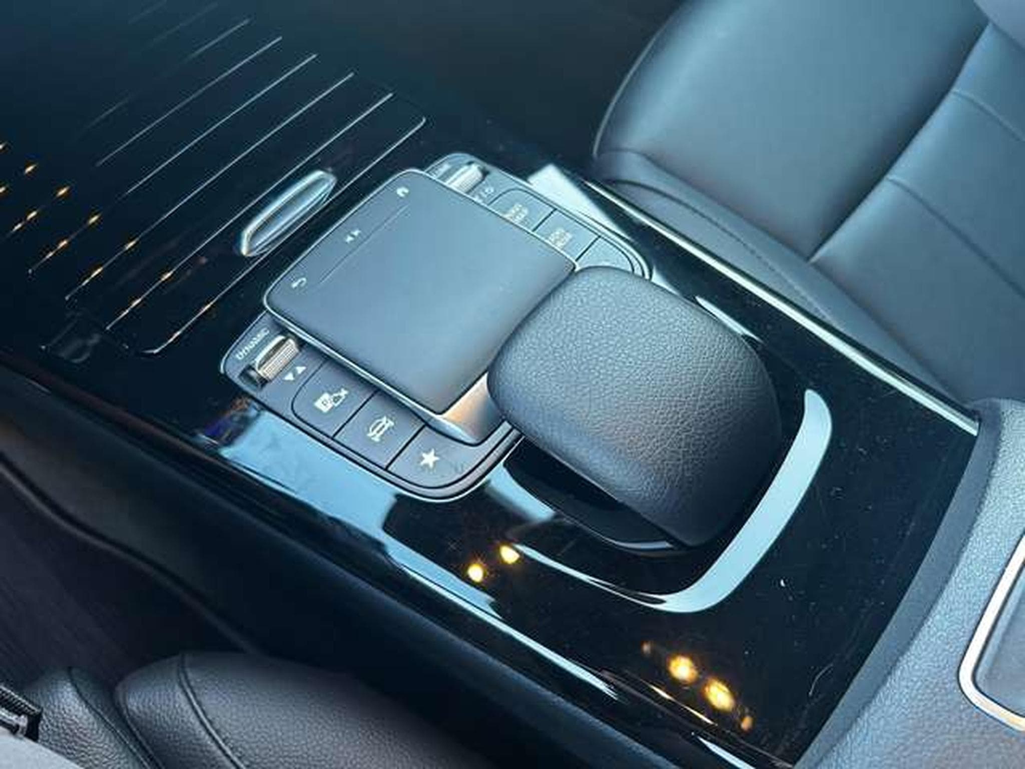 Mercedes A 180 DIESEL BUSINESS SOLUTION 116 CV (2022) - Photo 18