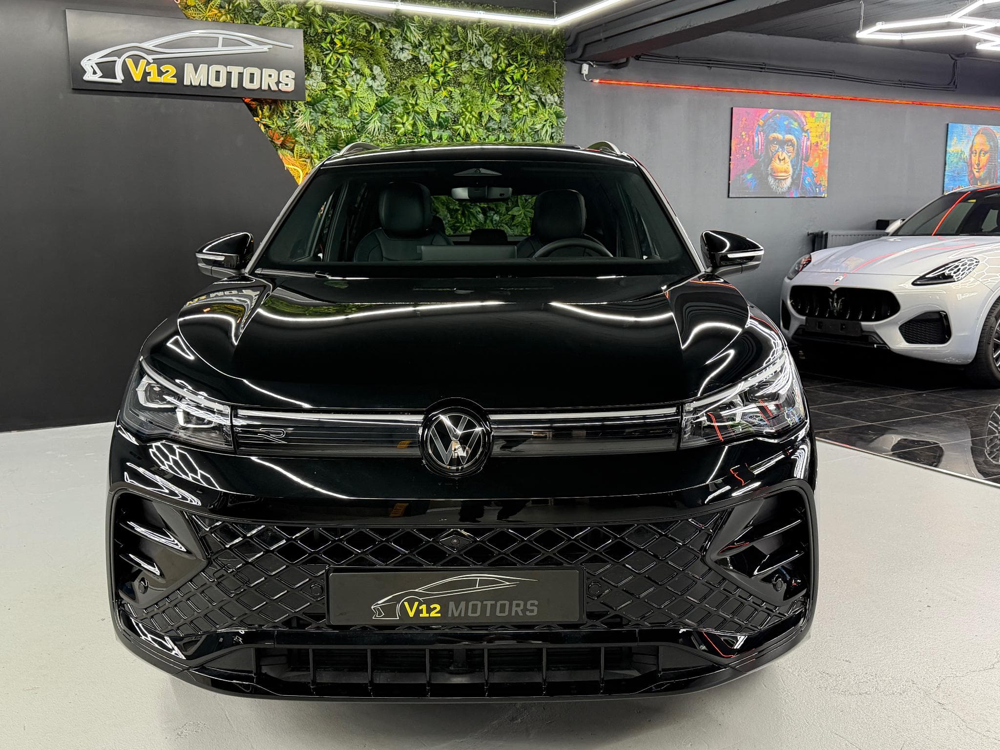 VW Tiguan 4Motion 142kw R-line Pano Leder IQ Drive 360° (2026) - Photo 2