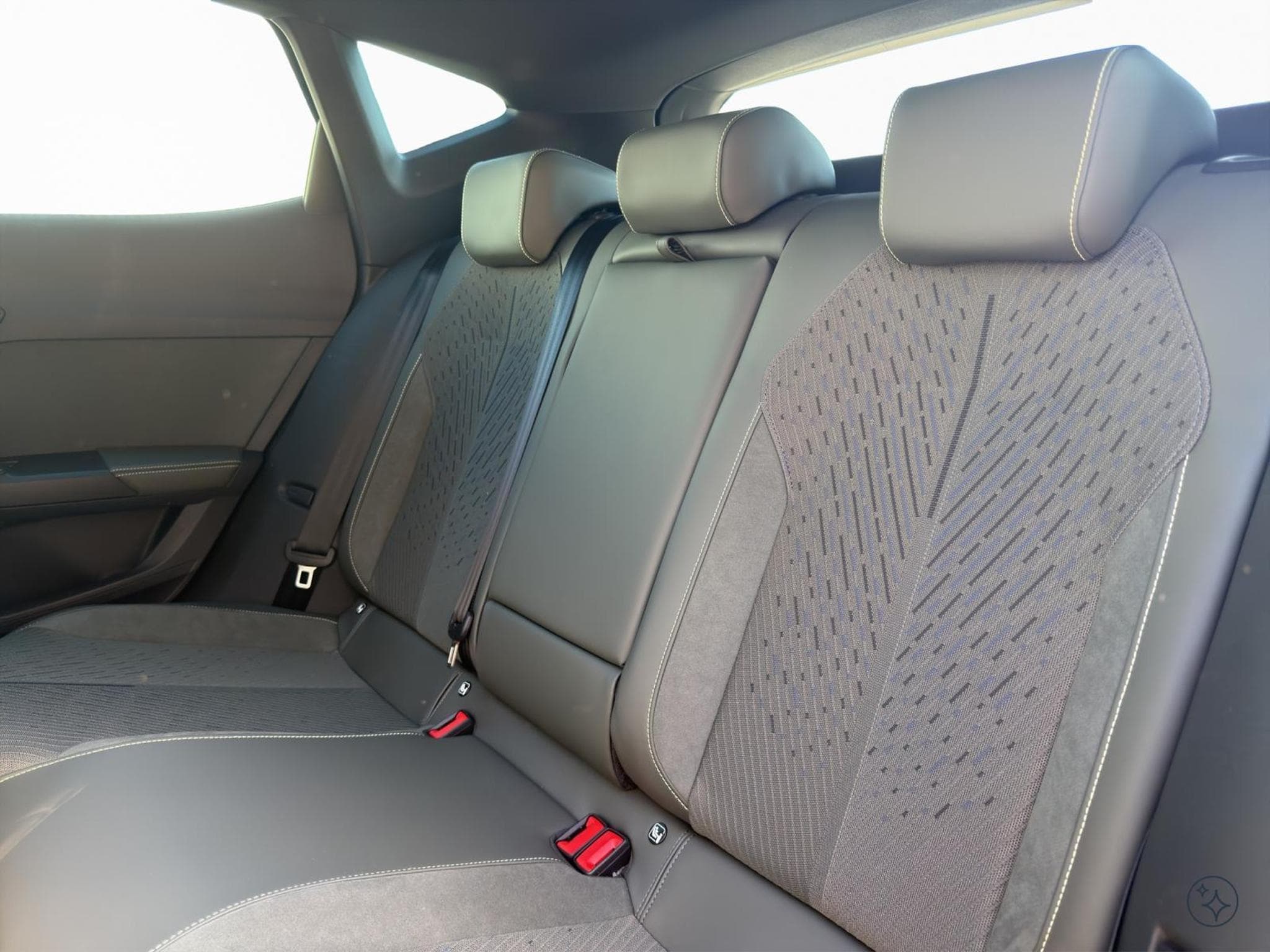 Cupra Formentor Tribe Edition (2026) - Photo 12