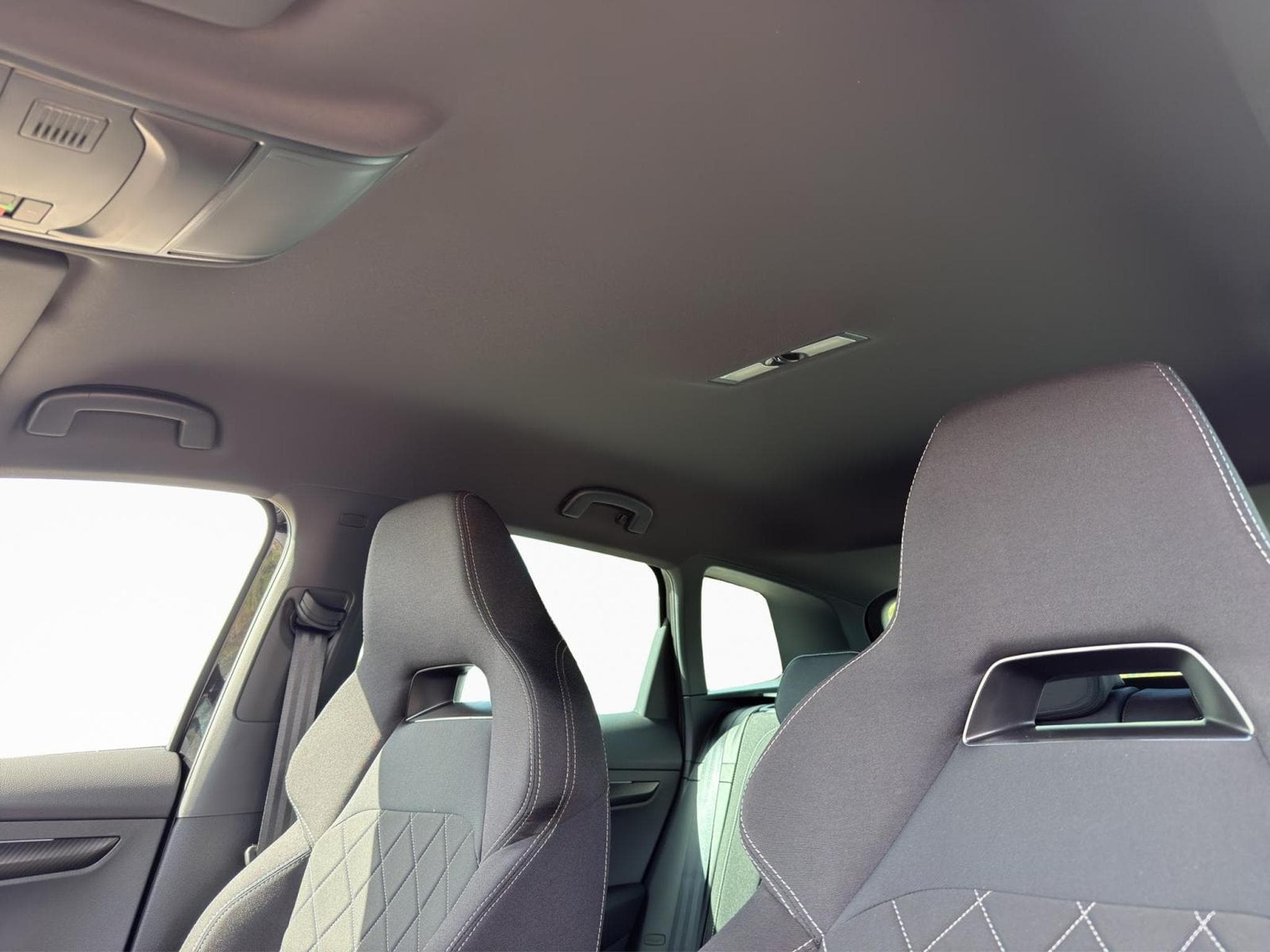 Skoda Karoq Sportline (2026) - Foto 9