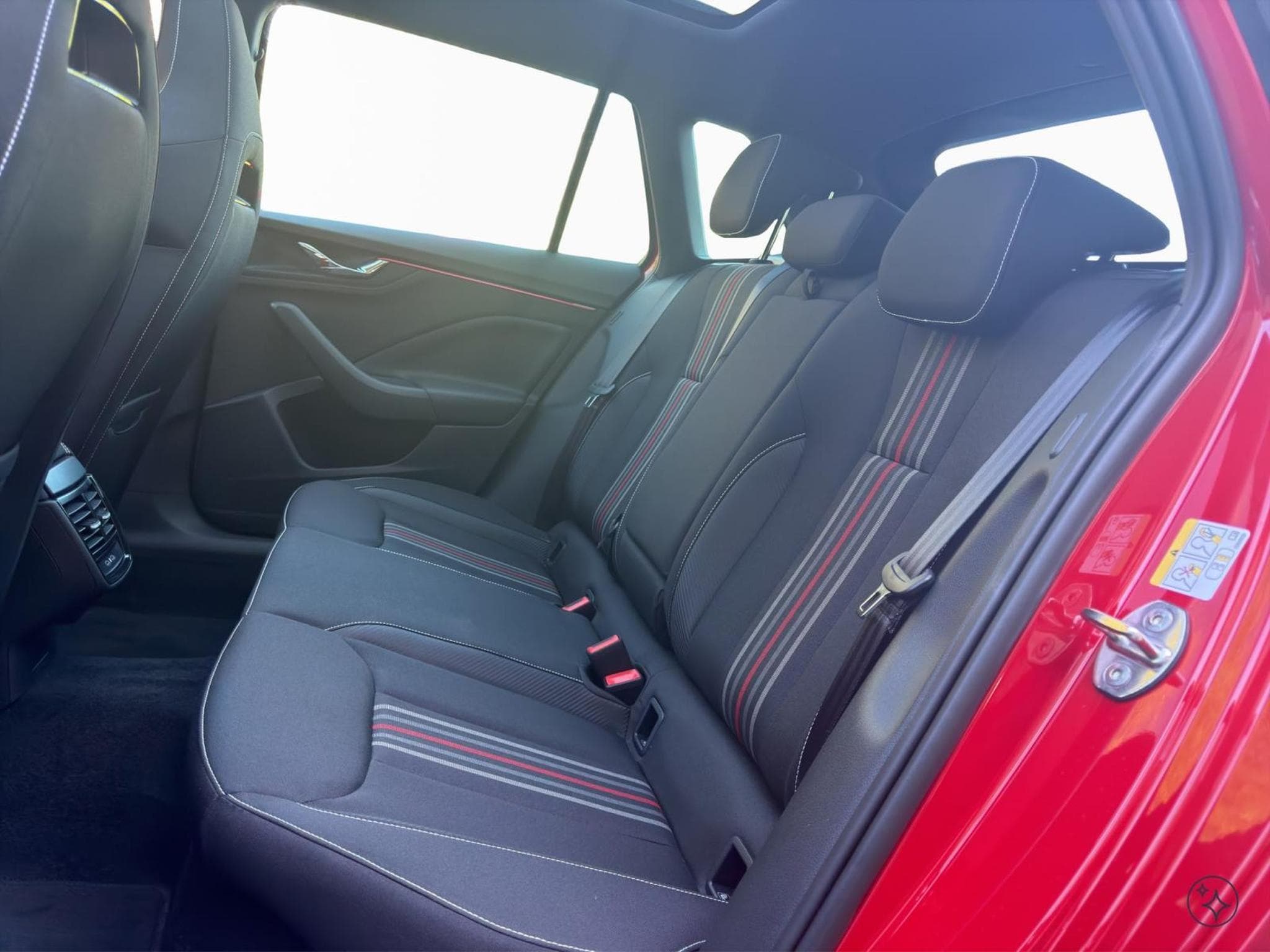 Skoda Kamiq Monte Carlo (2026) - Photo 16