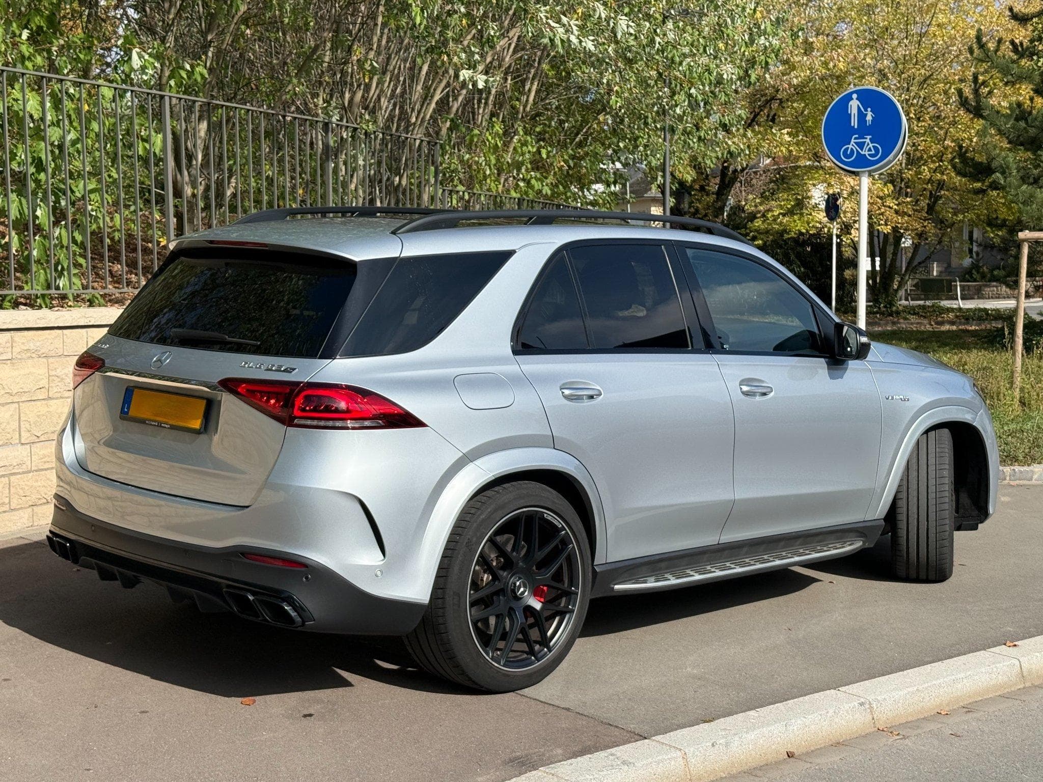 Mercedes GLE 63 AMG 63 S AMG 4-Matic Facelift/ AHK/ Burmeste (2023) - Photo 2