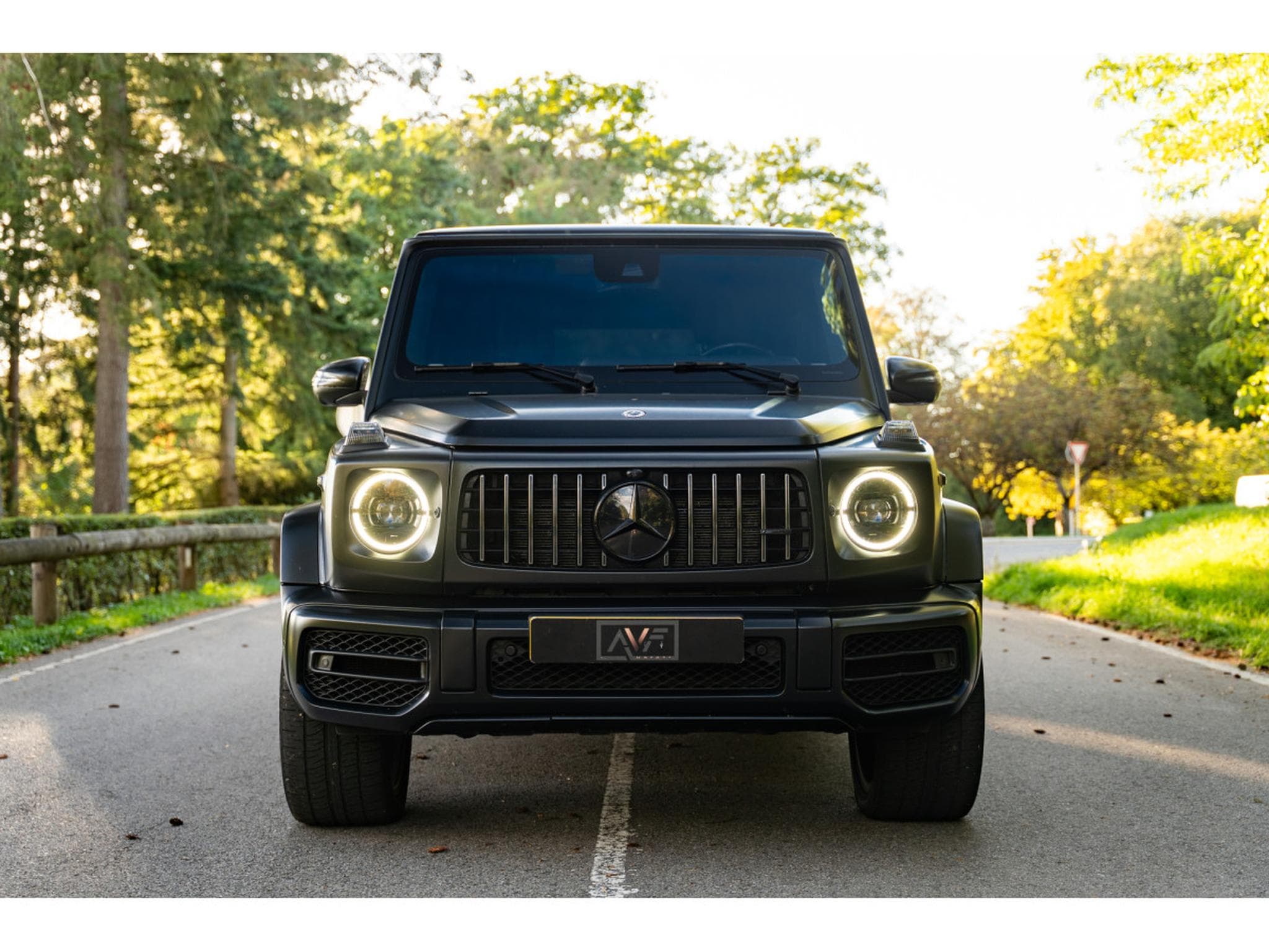 Mercedes G 63 AMG 585 cv - Burmester Surround - Pack Sport Black AMG - Carbon (2023) - Foto 2