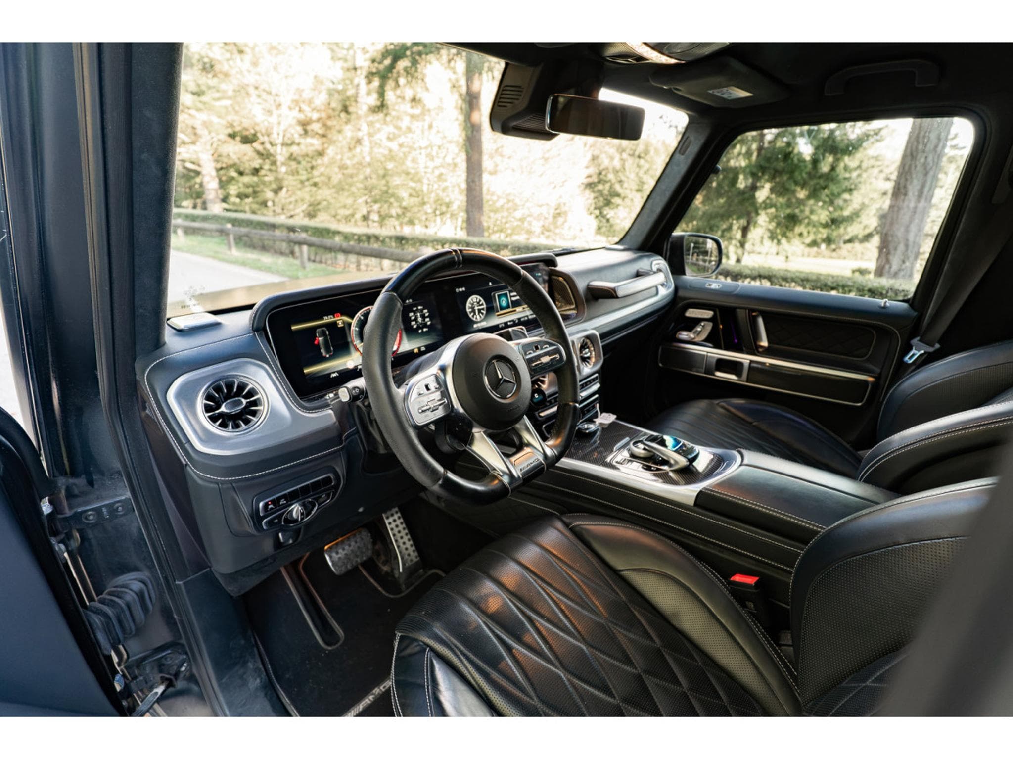 Mercedes G 63 AMG 585 cv - Burmester Surround - Pack Sport Black AMG - Carbon (2023) - Foto 10