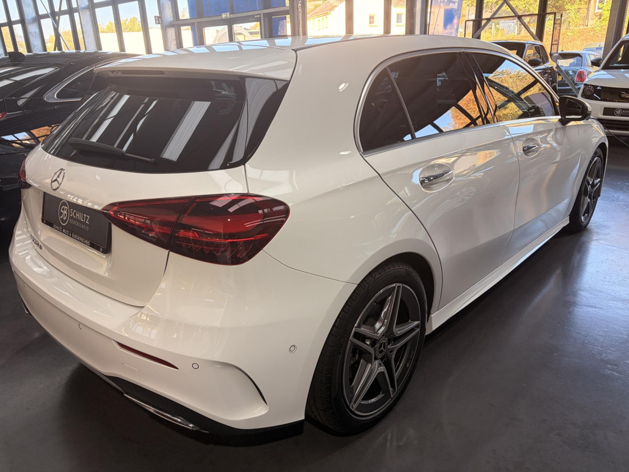 Mercedes A 220 d AMG Line Auto 190HP (2025) - Photo 3