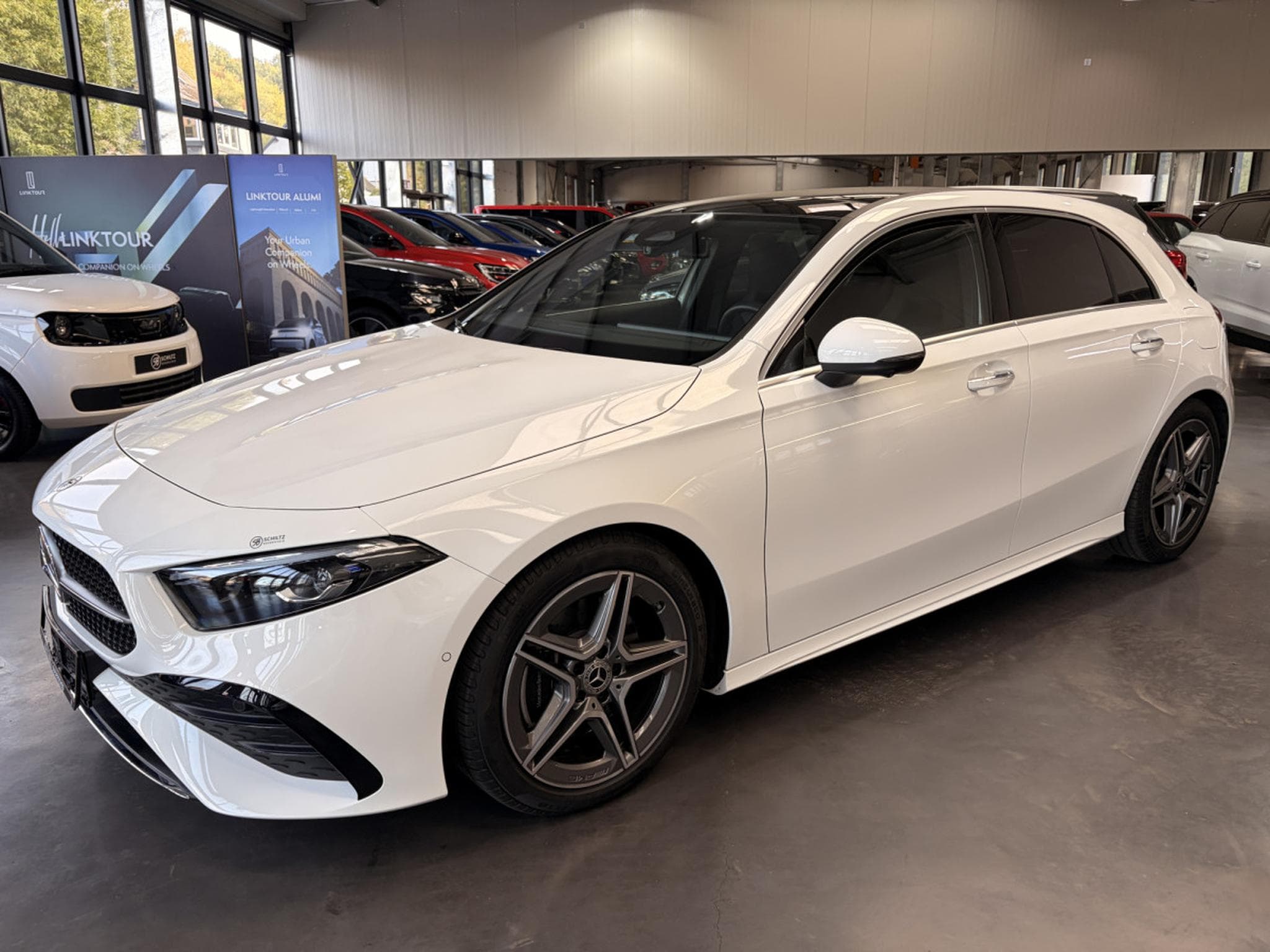 Mercedes A 220 d AMG Line Auto 190HP (2025) - Photo 6