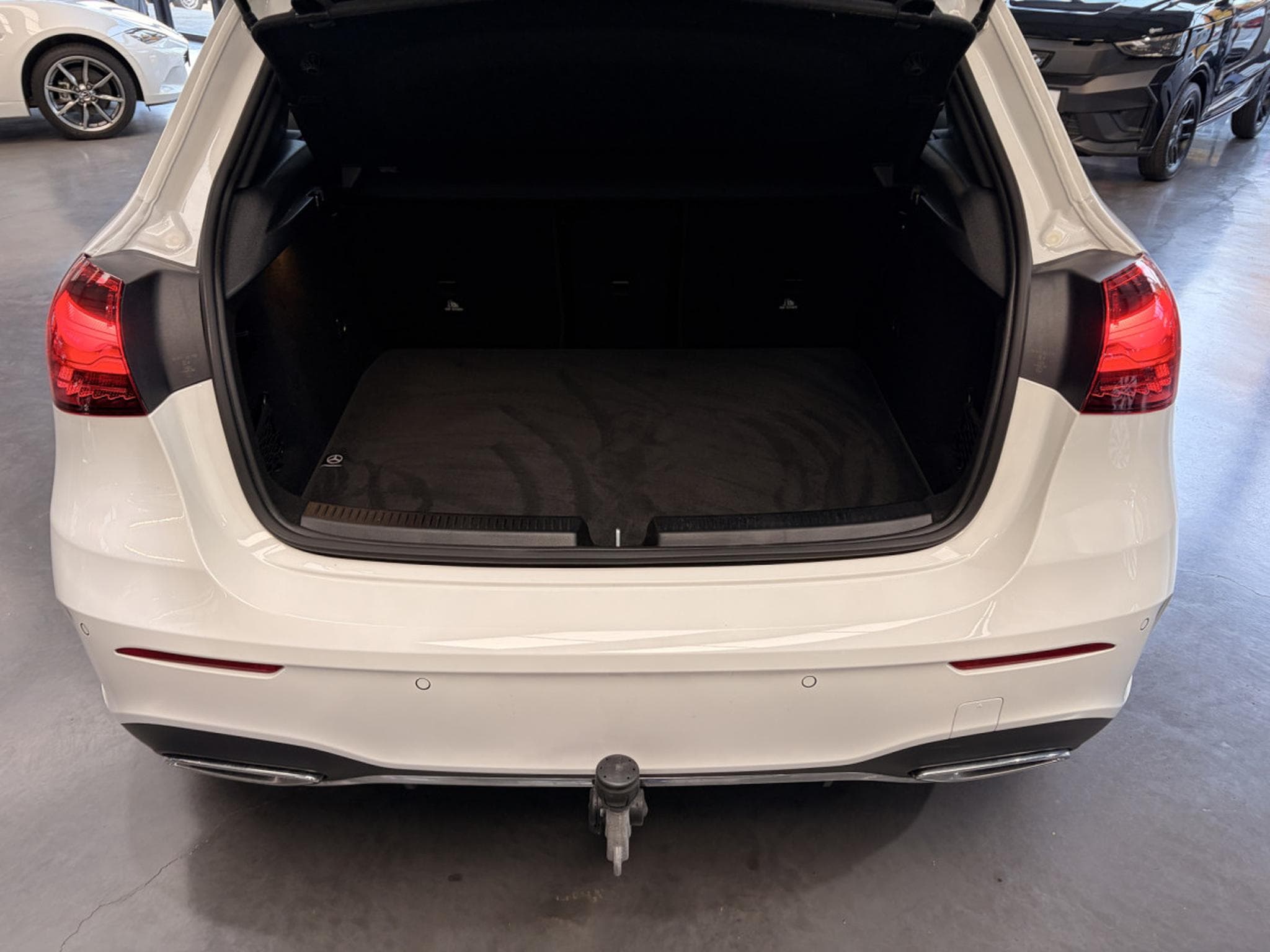 Mercedes A 220 d AMG Line Auto 190HP (2025) - Photo 12