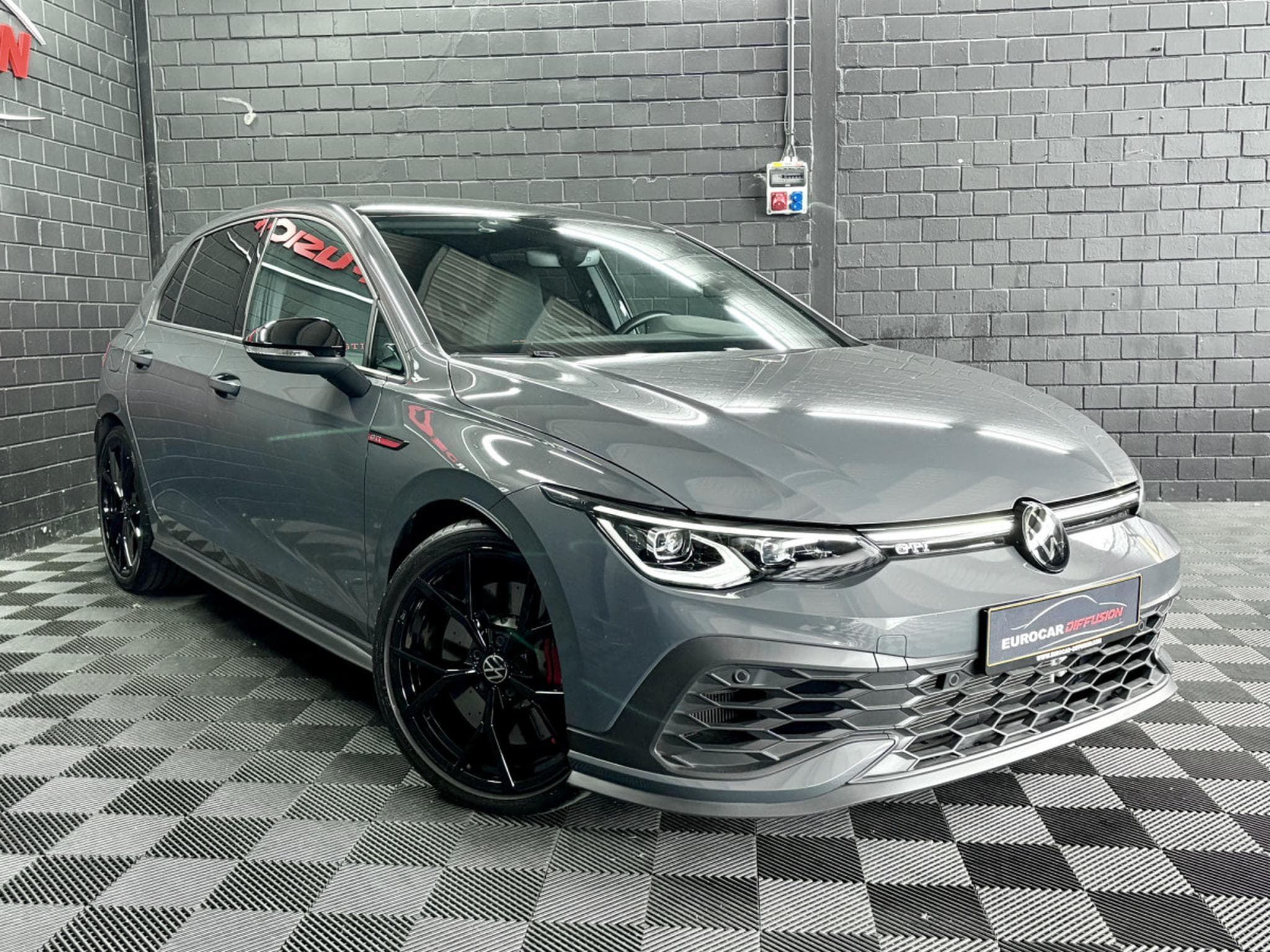 VW Golf GTI Clubsport 2.0 TSI 300 CV DSG7 *MATRIX* BLACK STYLE * ACC (2024) - Photo 3