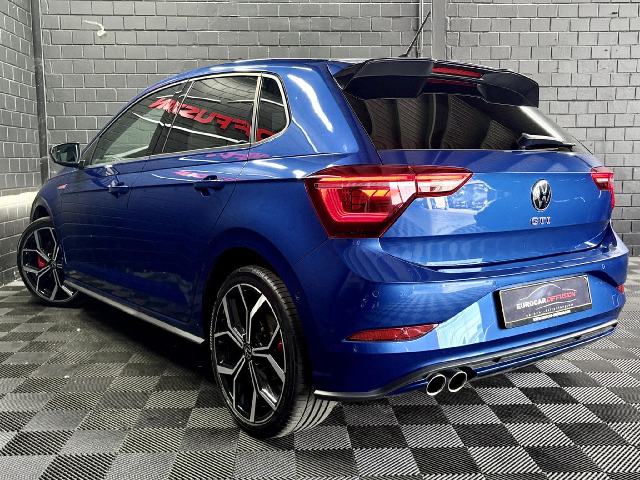 VW Polo 2.0 TSI 207 CV DSG7 *BEATS *CAM** MATRIX ** CARPLAY** (2023) - Foto 4