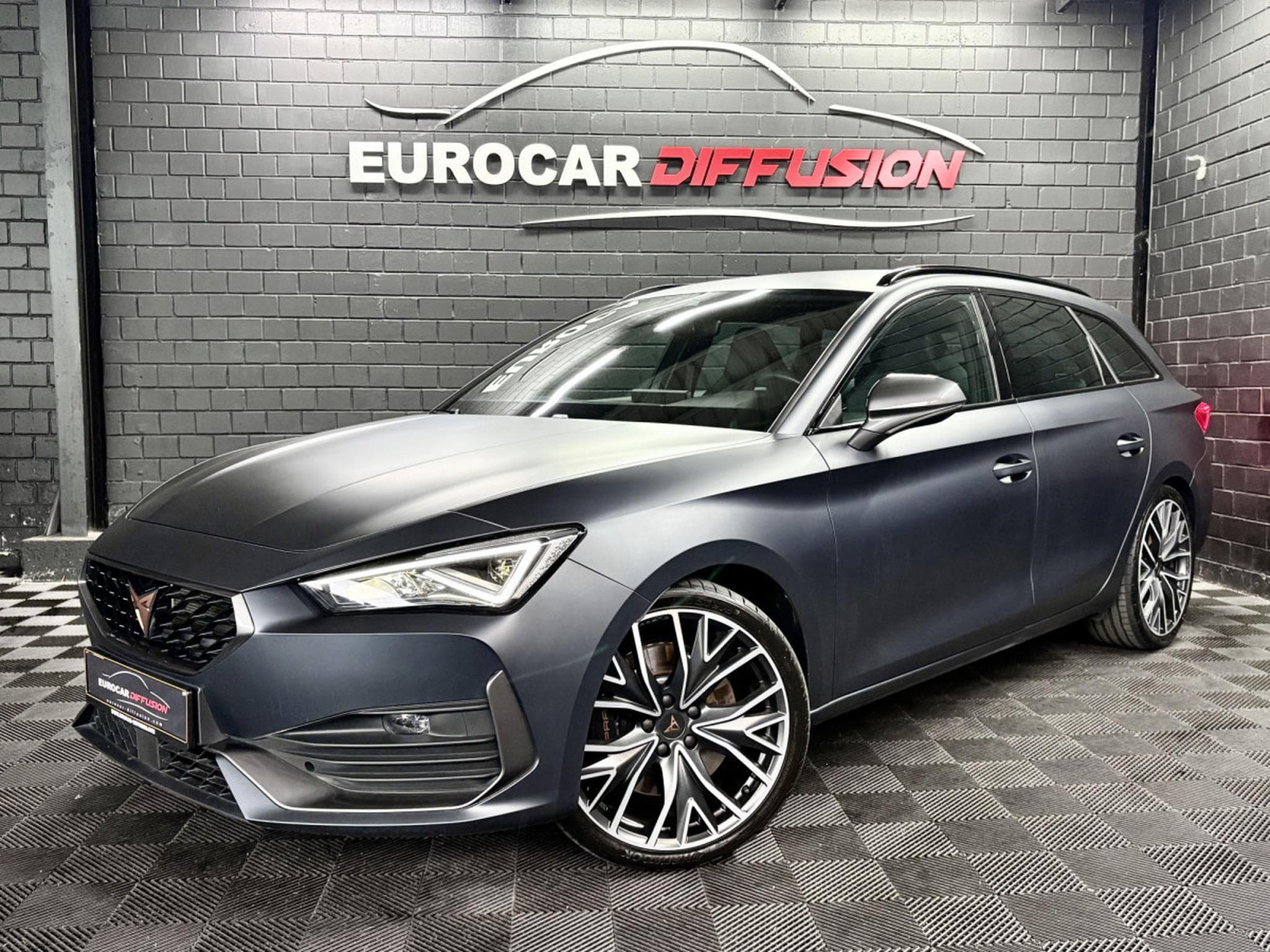 Cupra Leon ST 2.0 TSI 245 CV *DCC * VSS * ACC * (2024) - Foto 1