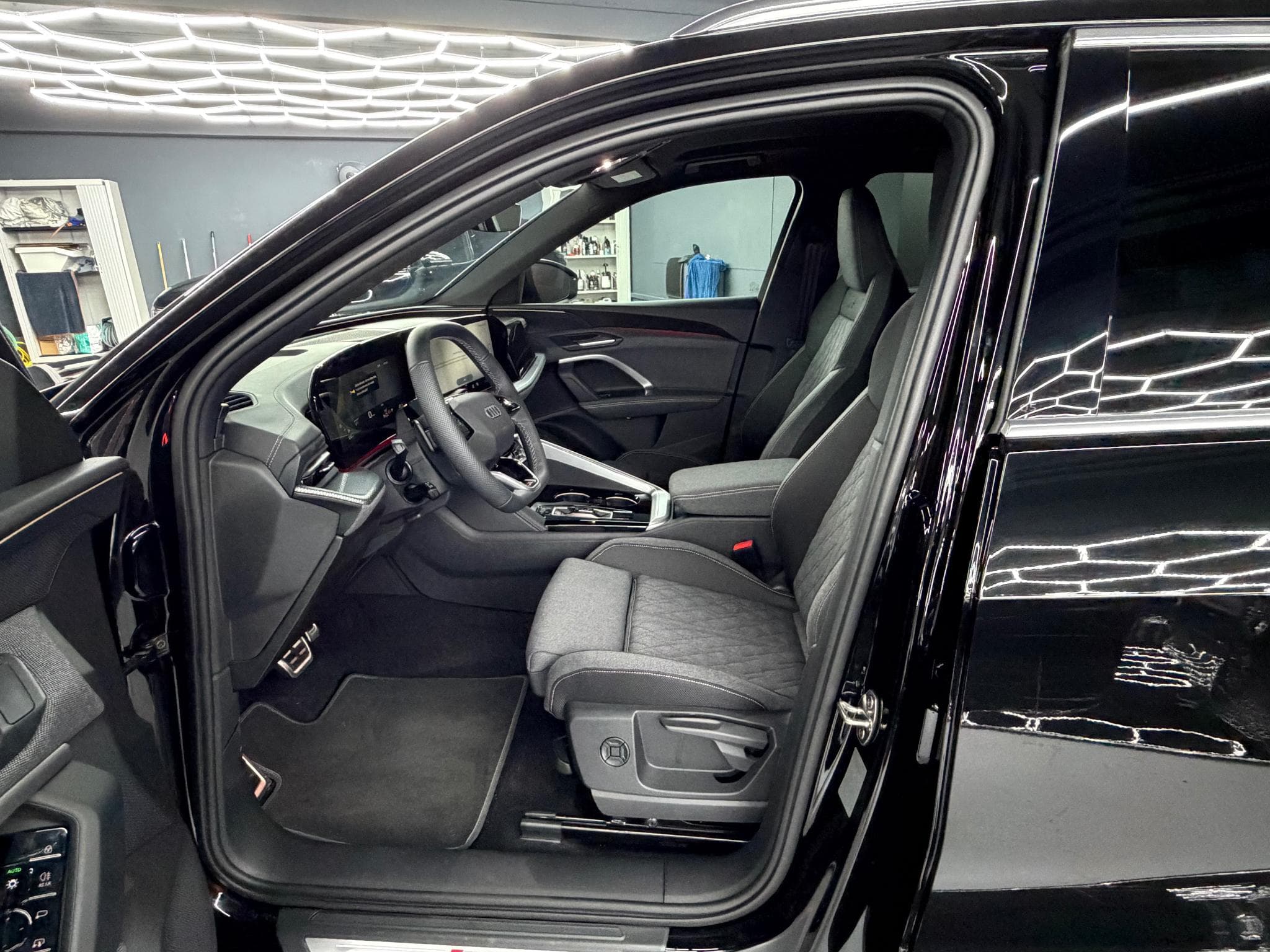 Audi Q5 TDI 150kw S-line 360° Matrix Led ACC (2026) - Photo 11