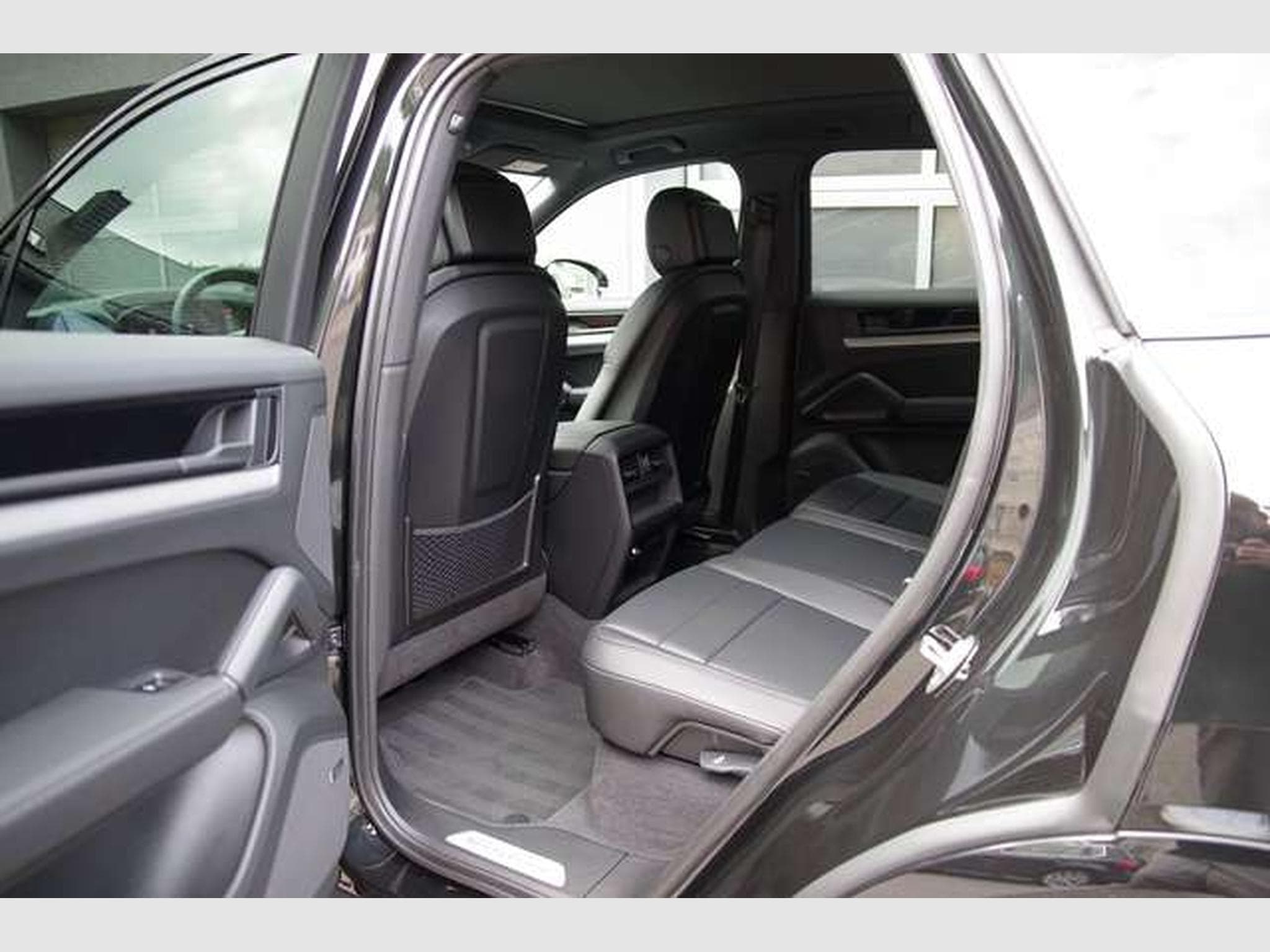 Porsche Cayenne *21"RS-Spyder,Luft,ACC,BOSE,Pano,90L,360° (2025) - Foto 8
