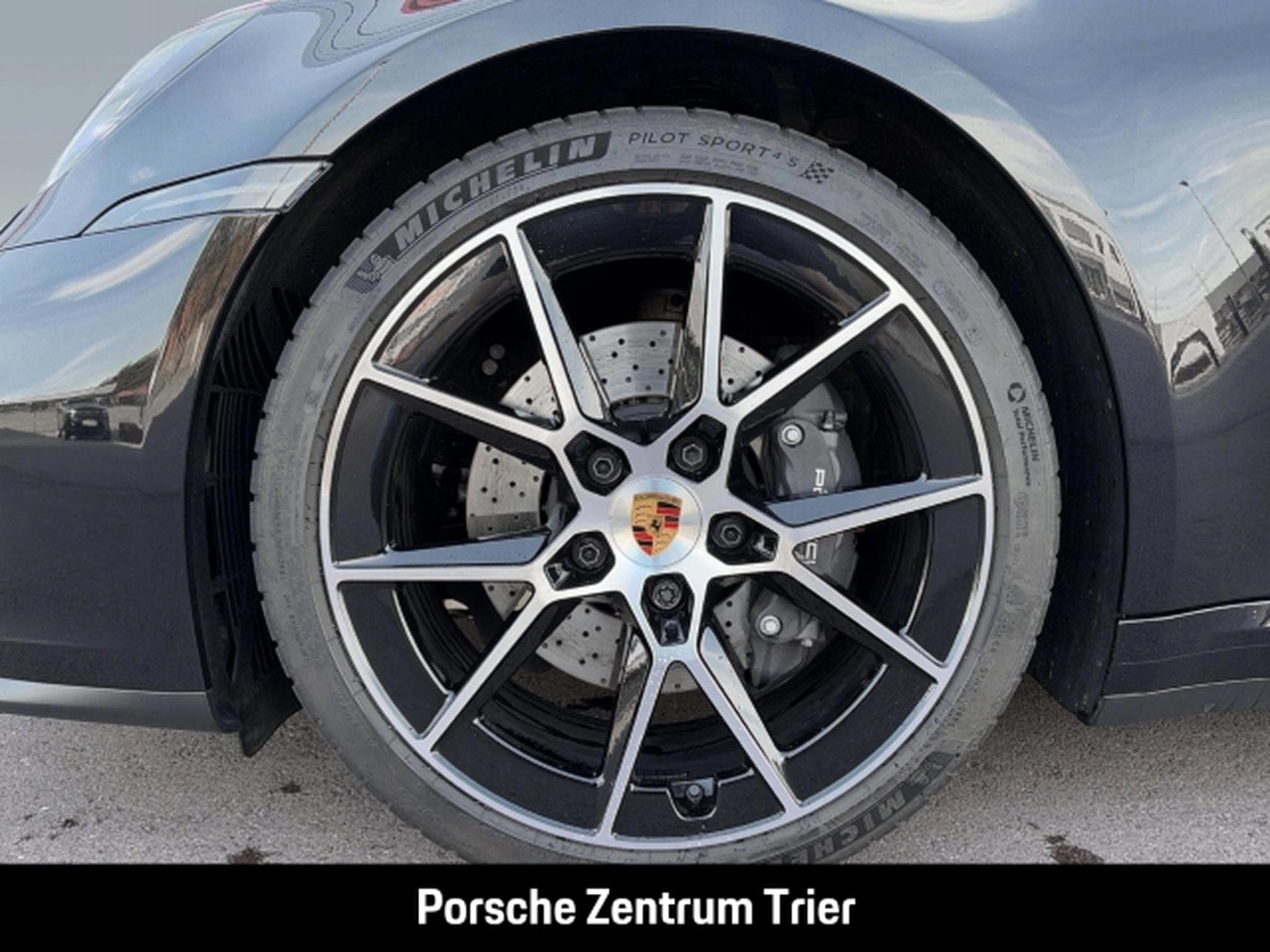 Porsche 911 Carrera Liftsystem VA Sportabgas BOSE (2025) - Photo 8