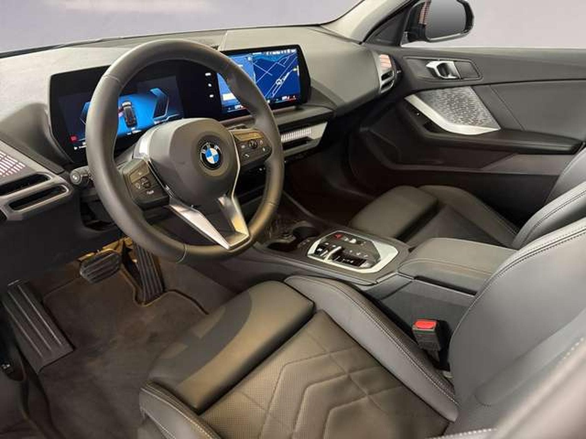 BMW 120 i DAB LED (2026) - Photo 8
