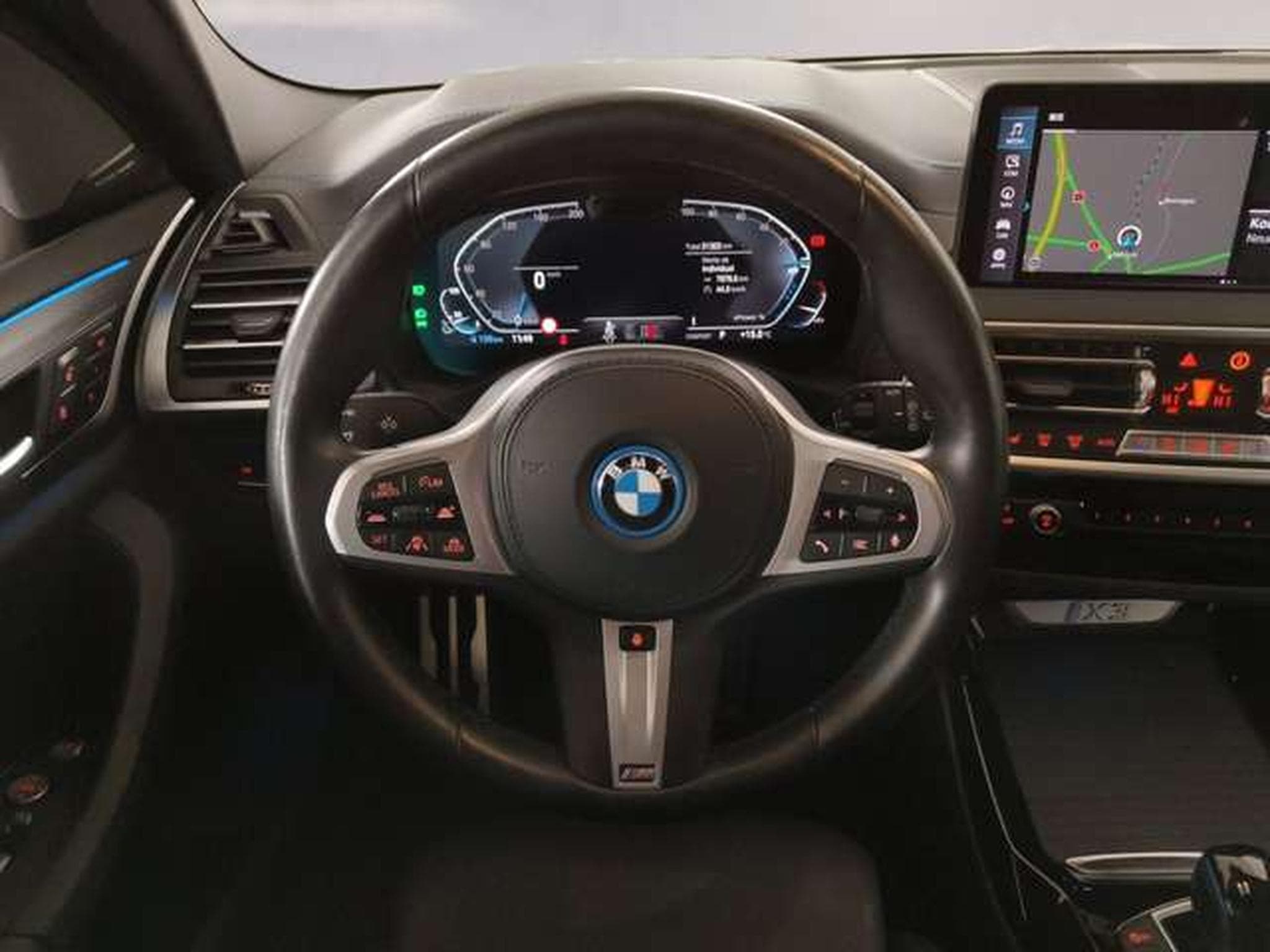 BMW iX3 (2022) - Photo 10