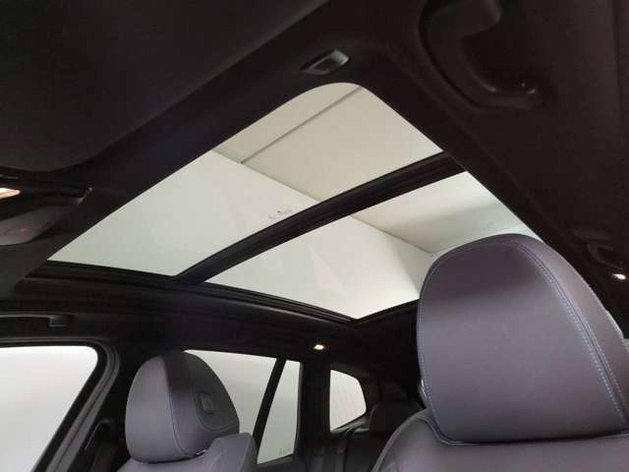 BMW iX3 (2022) - Photo 13