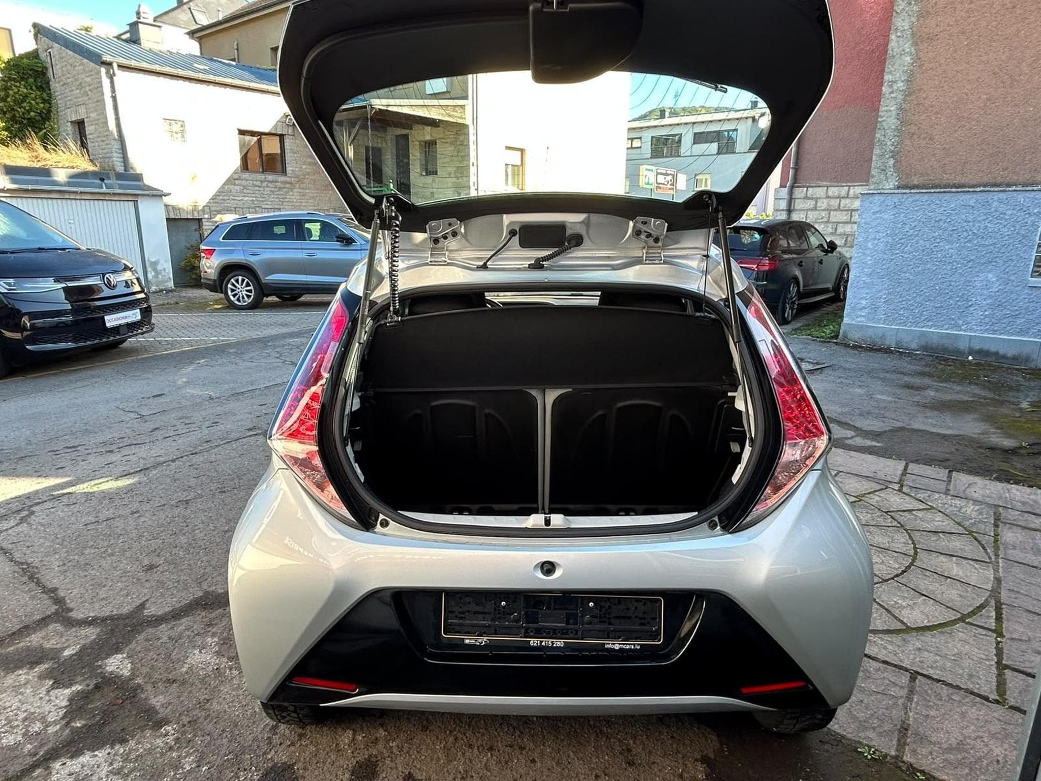 Toyota Aygo 1.0 Automatique 5 Portes (2016) - Foto 6