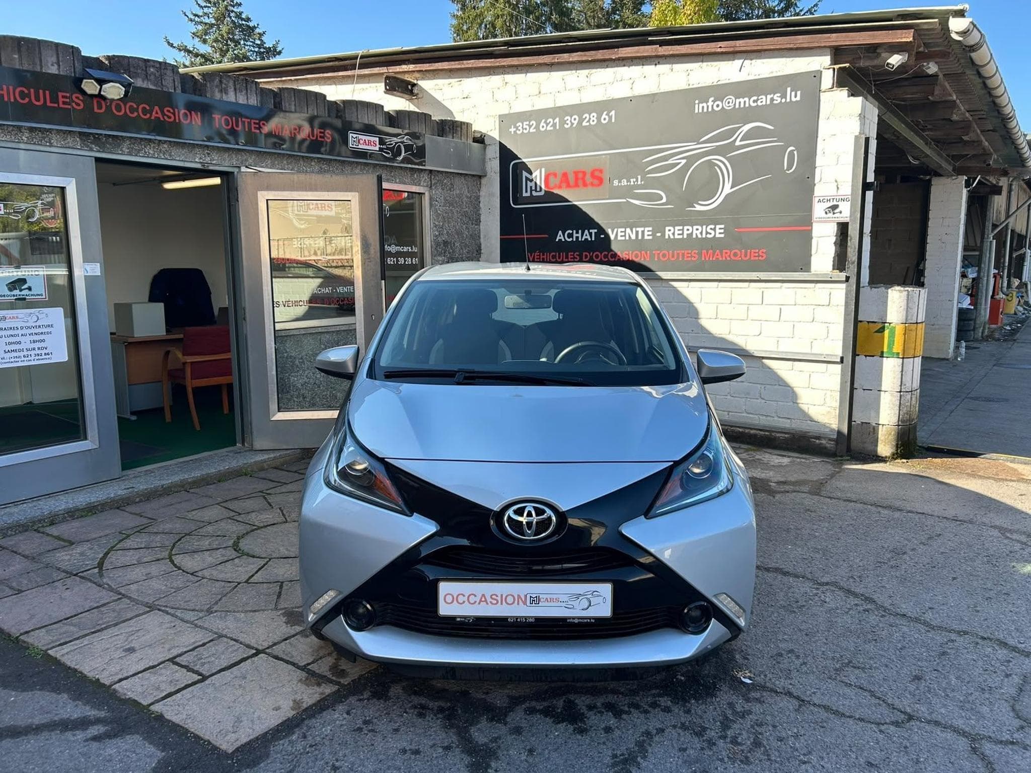 Toyota Aygo 1.0 Automatique 5 Portes (2016) - Foto 2