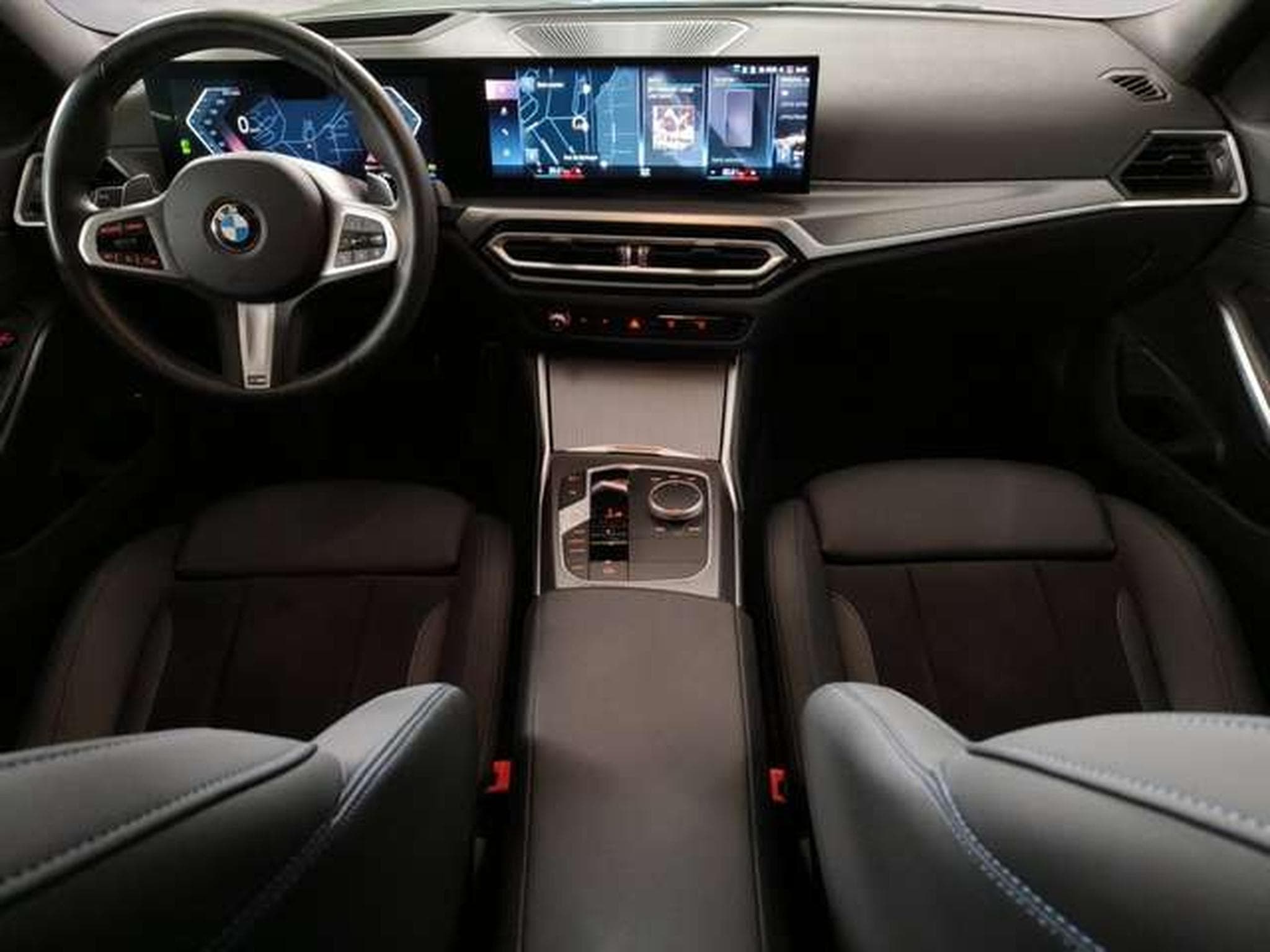 BMW 330 d xDrive DAB LED (2024) - Foto 5