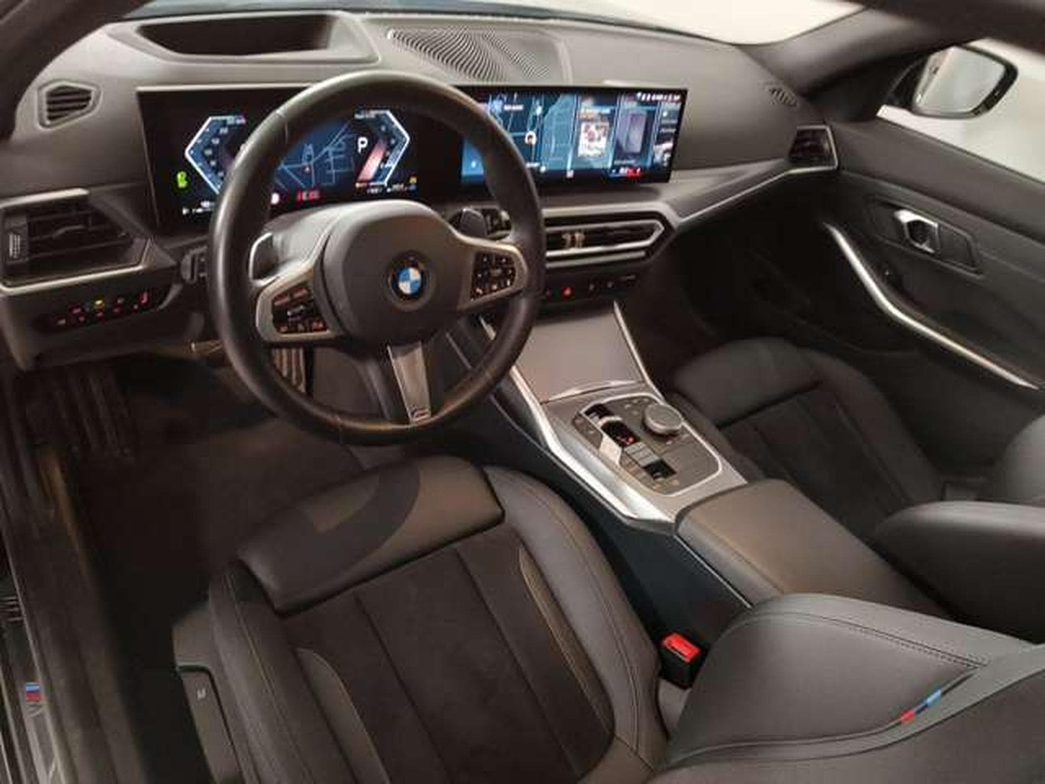 BMW 330 d xDrive DAB LED (2024) - Foto 12