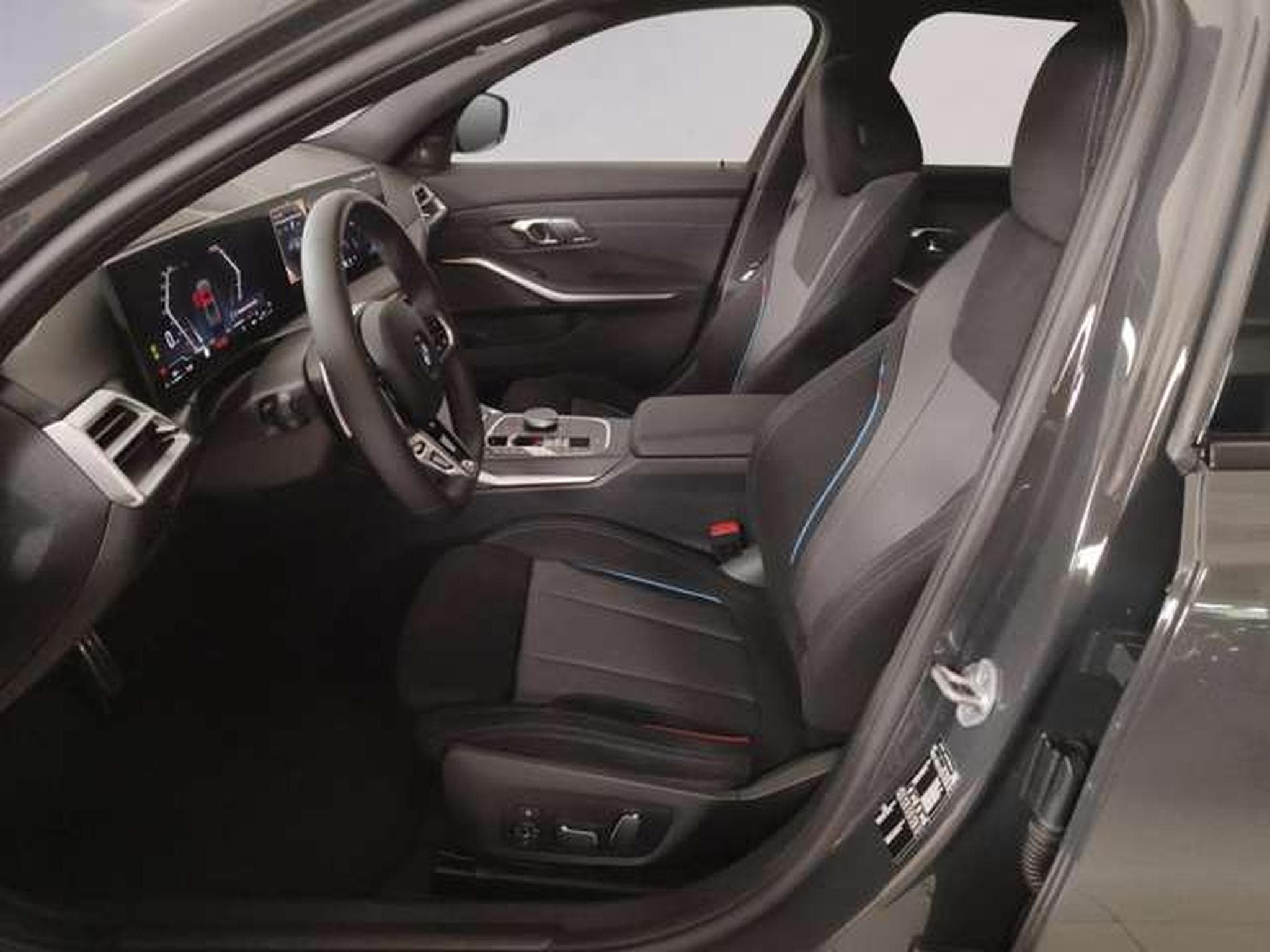 BMW 320 i Head-Up HK HiFi DAB LED RFK (2026) - Foto 7