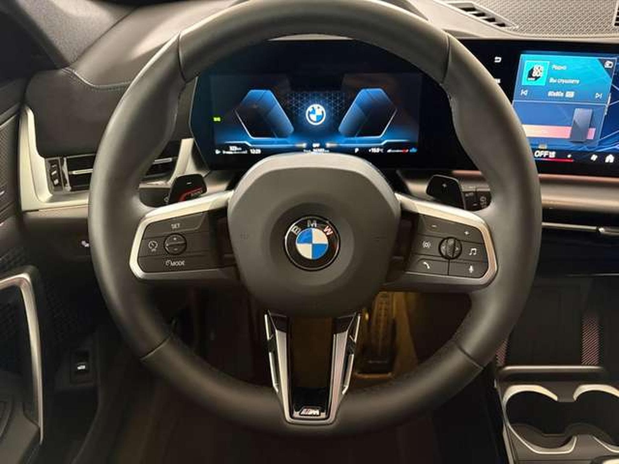 BMW X1 xDrive20d Head-Up HK HiFi DAB (2026) - Foto 11