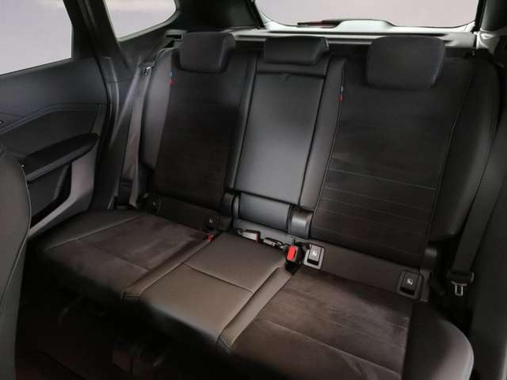 BMW X1 xDrive20d Head-Up HK HiFi DAB (2026) - Foto 8