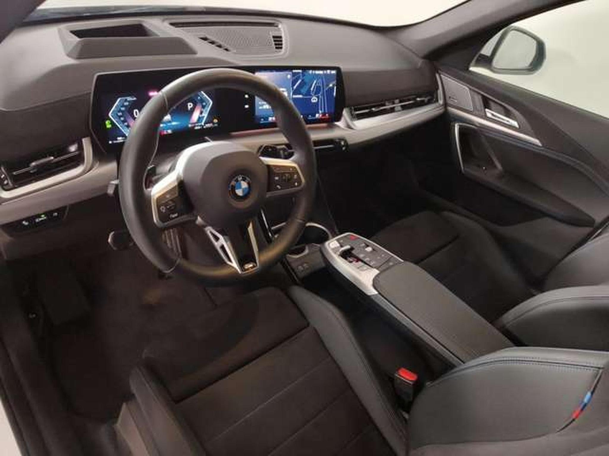 BMW X1 xDrive20d Head-Up HK HiFi DAB (2026) - Foto 12