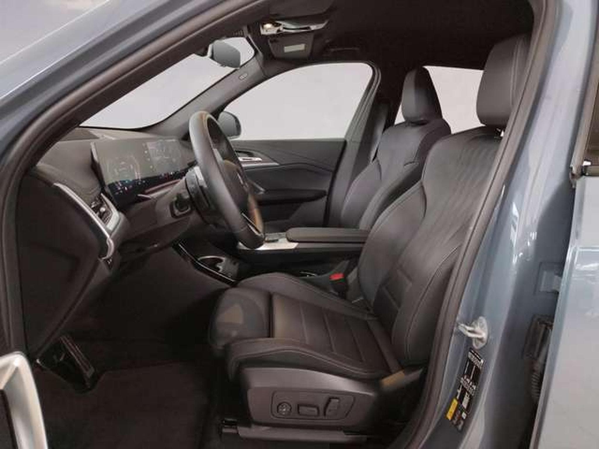 BMW iX1 xDrive30 Head-Up HK HiFi DAB (2026) - Foto 7